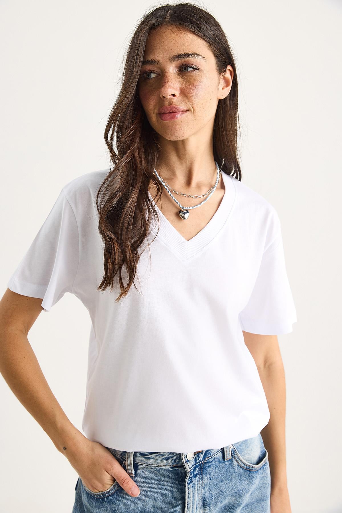 100% Organic Cotton Deep V-Neck Comfort Fit T-Shirt 60602066 - White