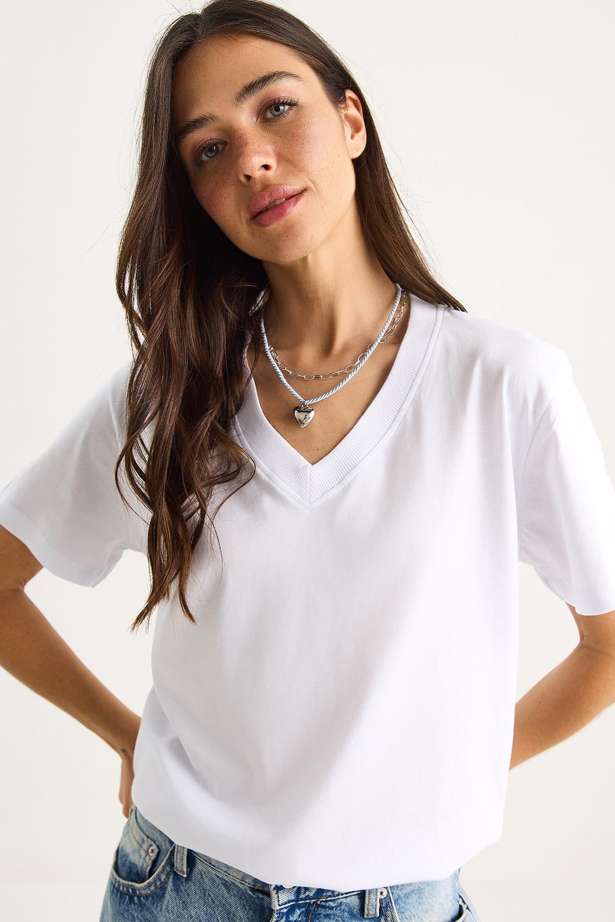 100% Organic Cotton Deep V-Neck Comfort Fit T-Shirt 60602066 - White