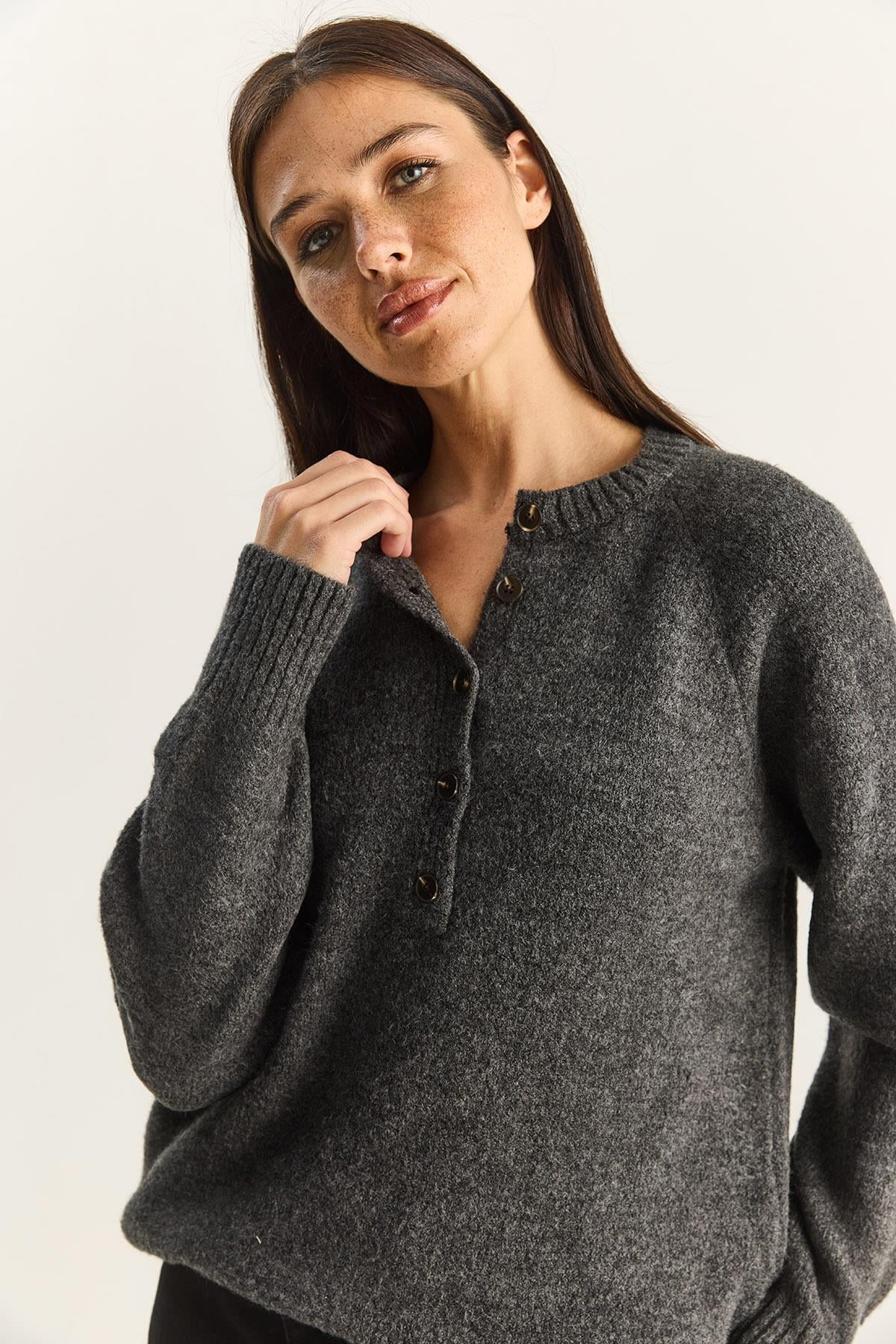 Women's Anthracite Sweater