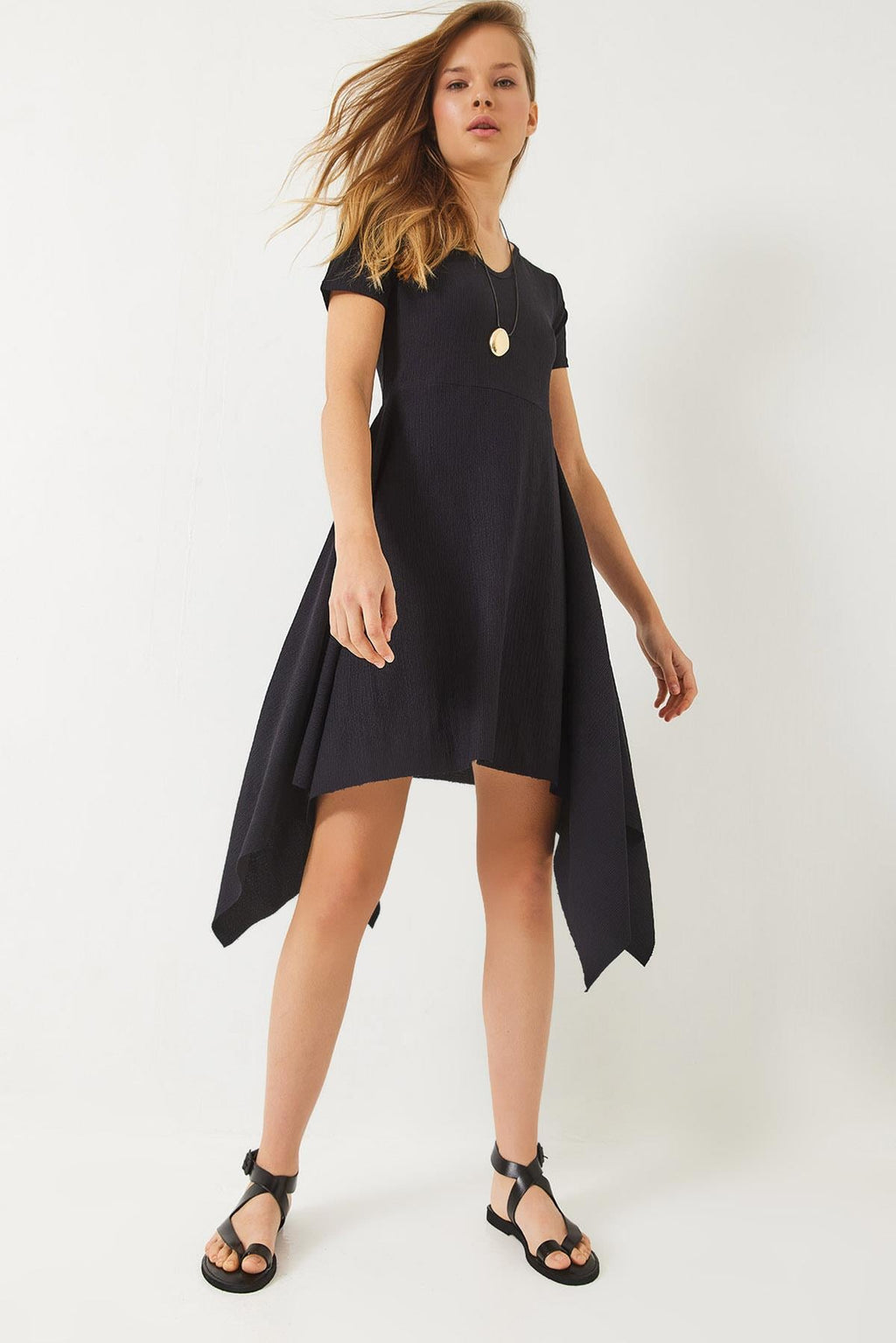 Black‎ Dress