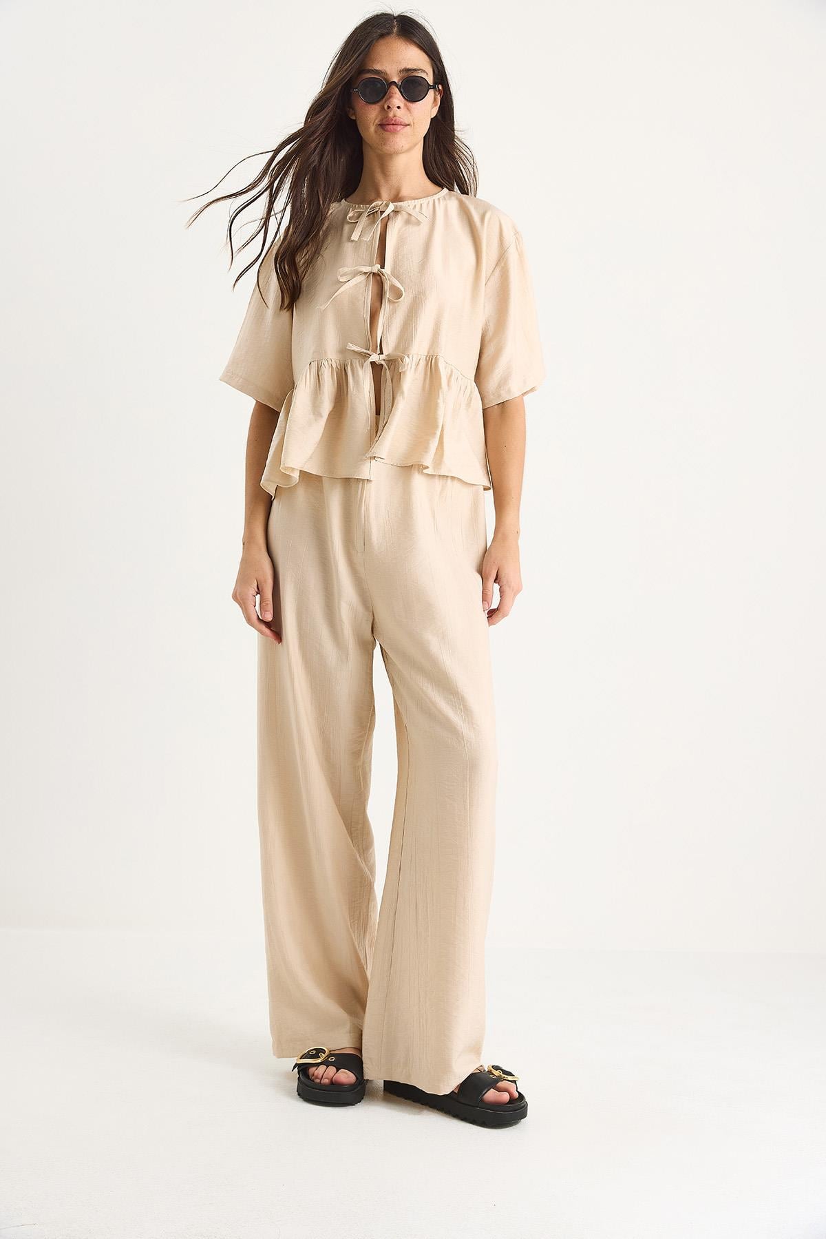 Beige‎ Outfit Set
