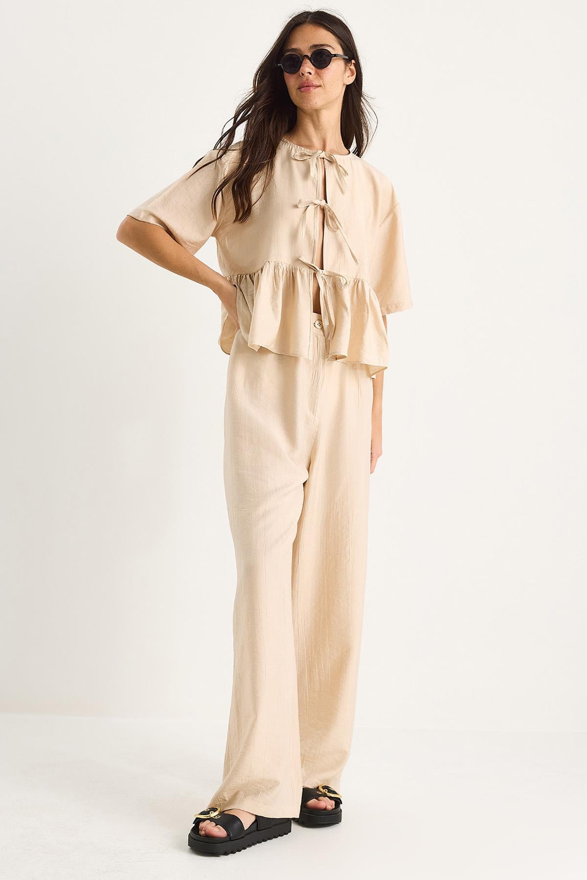 Beige‎ Outfit Set