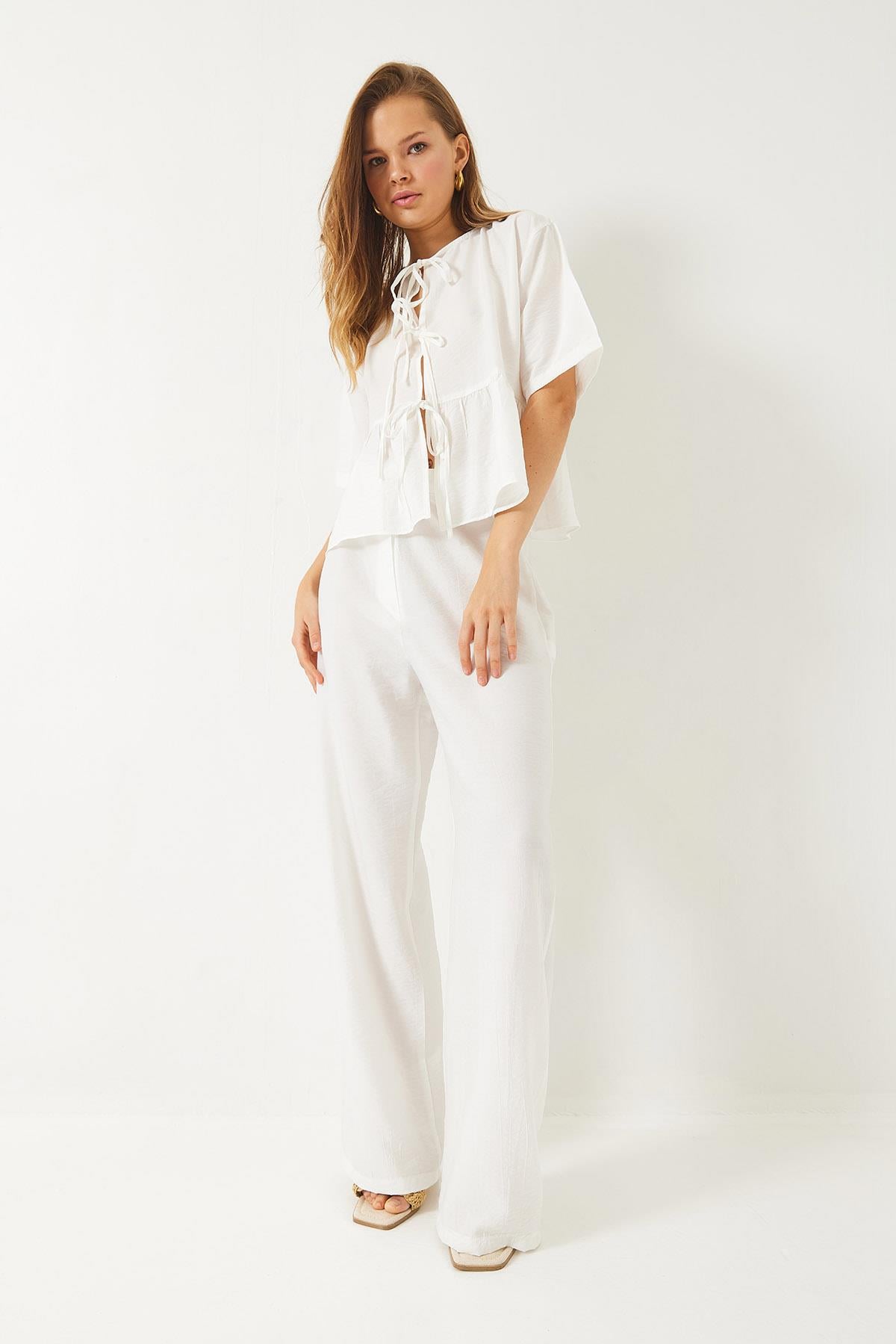 White‎ Outfit Set