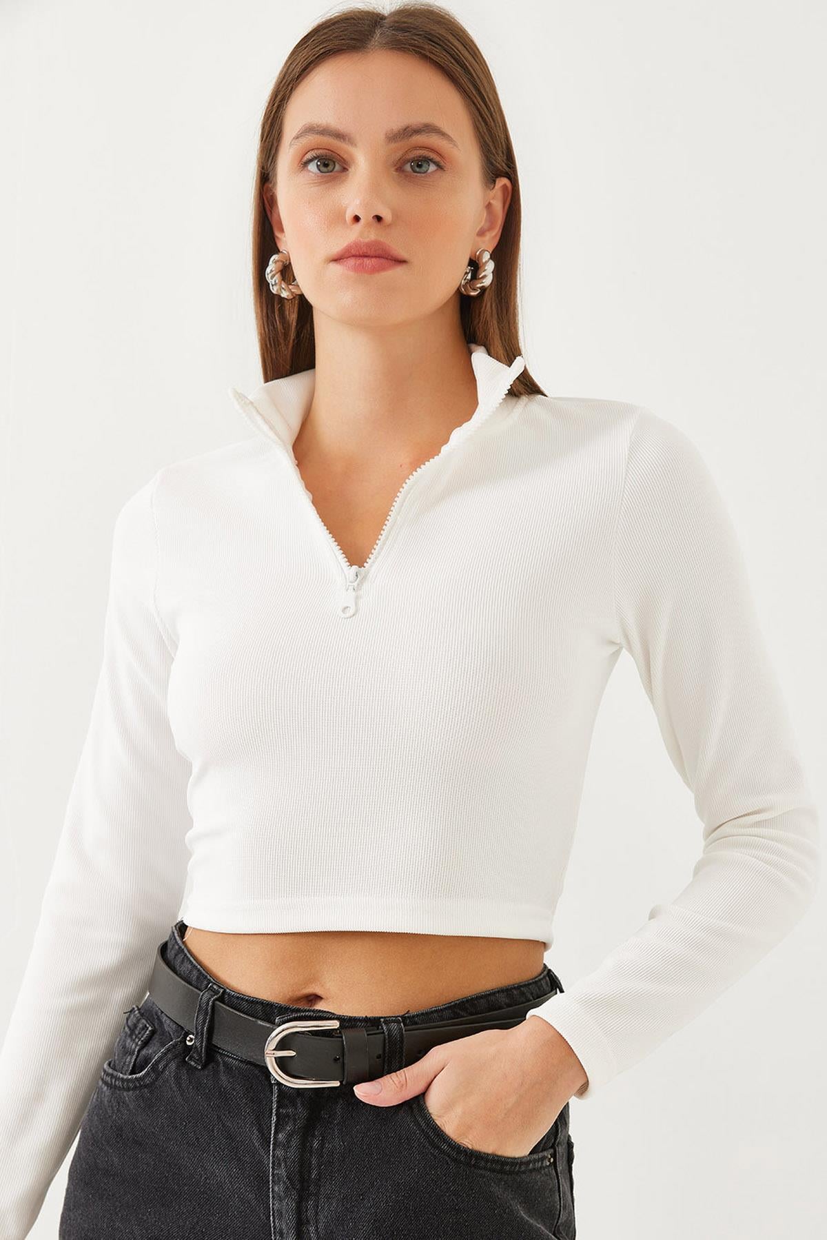 White‎ Blouse
