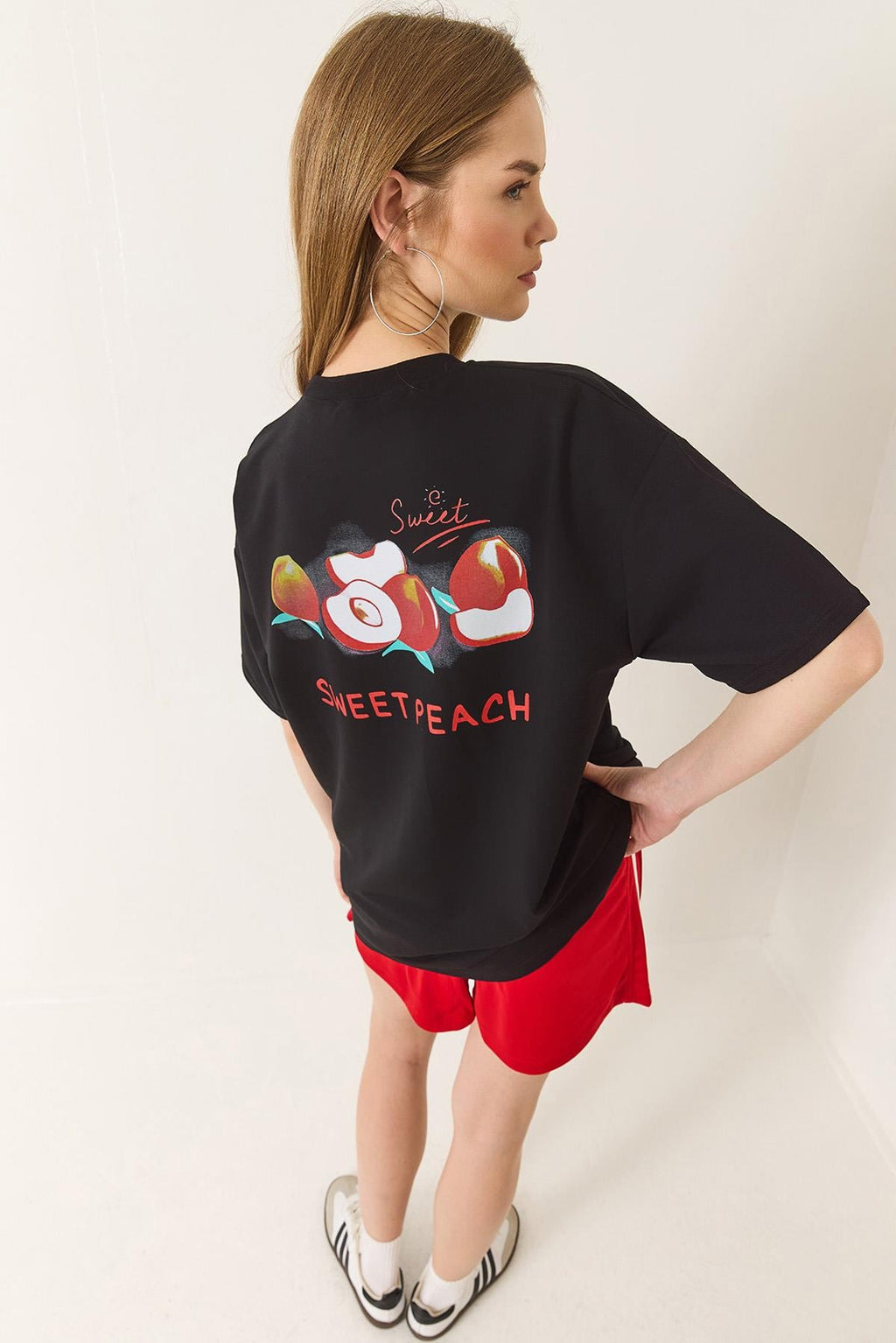 Black‎ T-Shirt