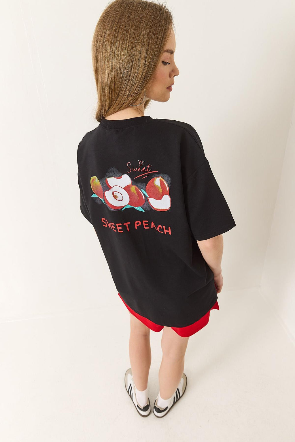 Black‎ T-Shirt