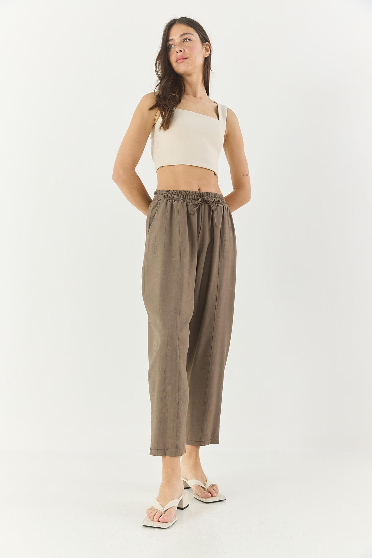 Brown‎ Pants