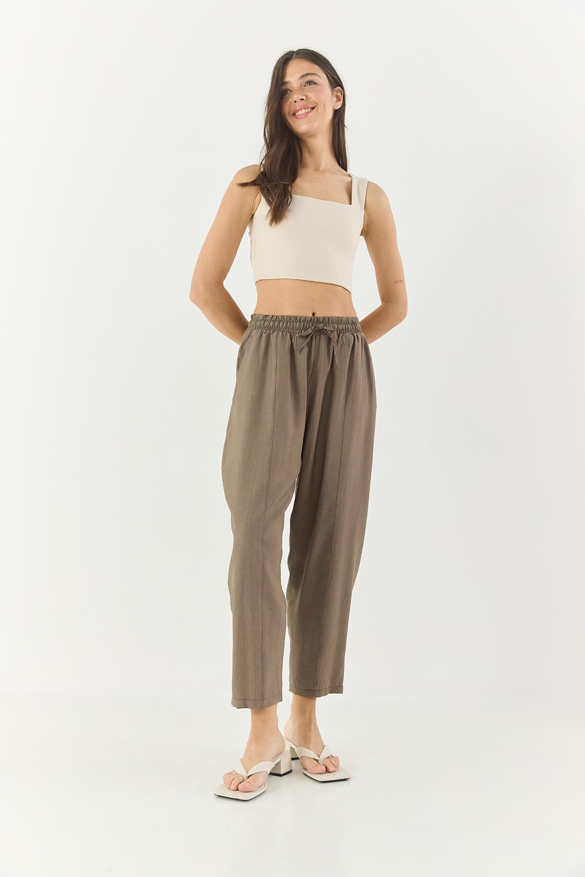 Brown‎ Pants
