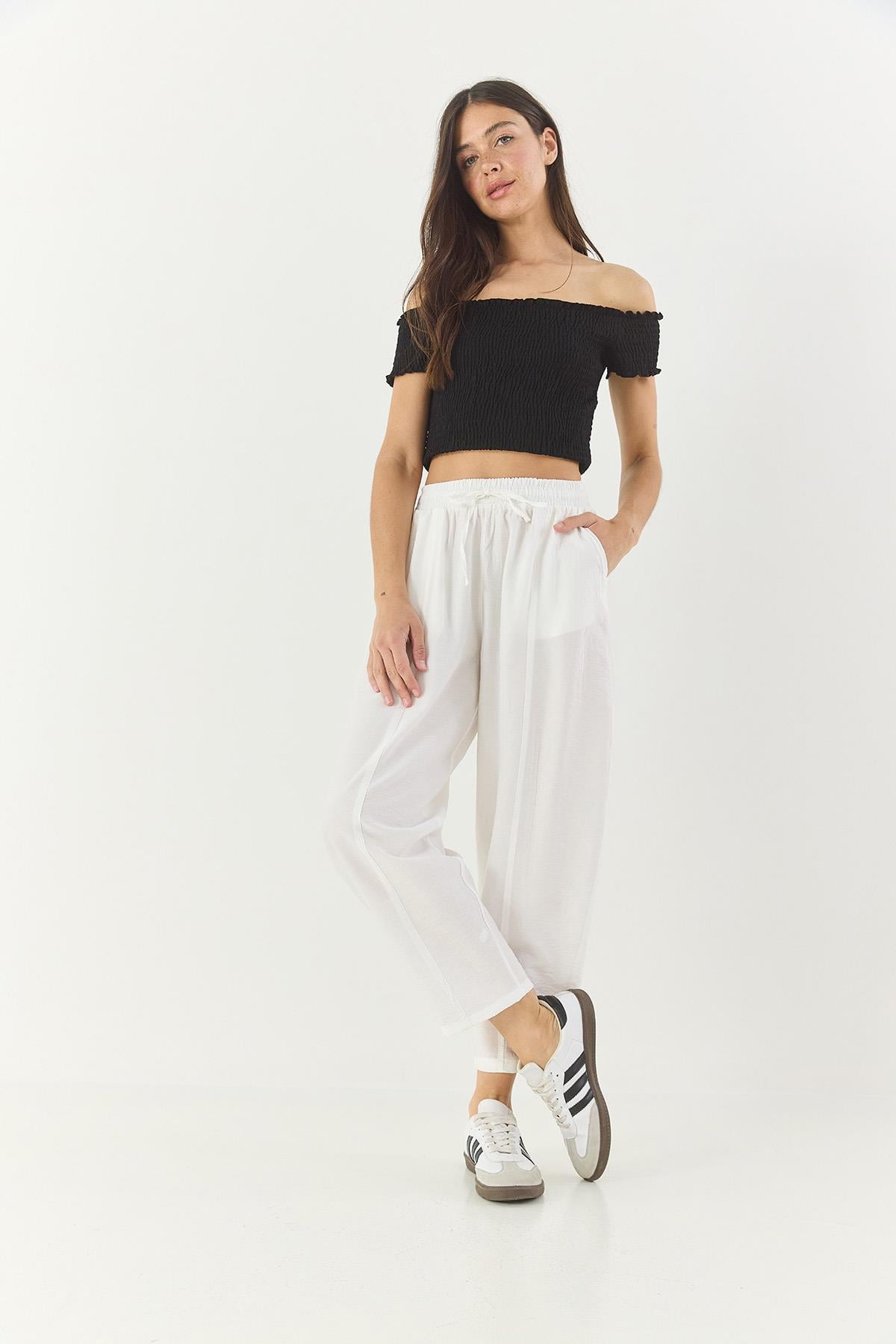 Cream‎ Pants