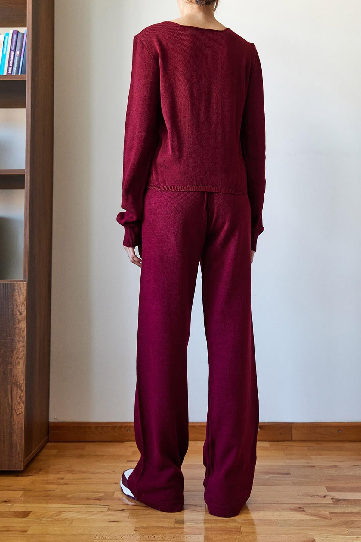 Red‎ Outfit Set