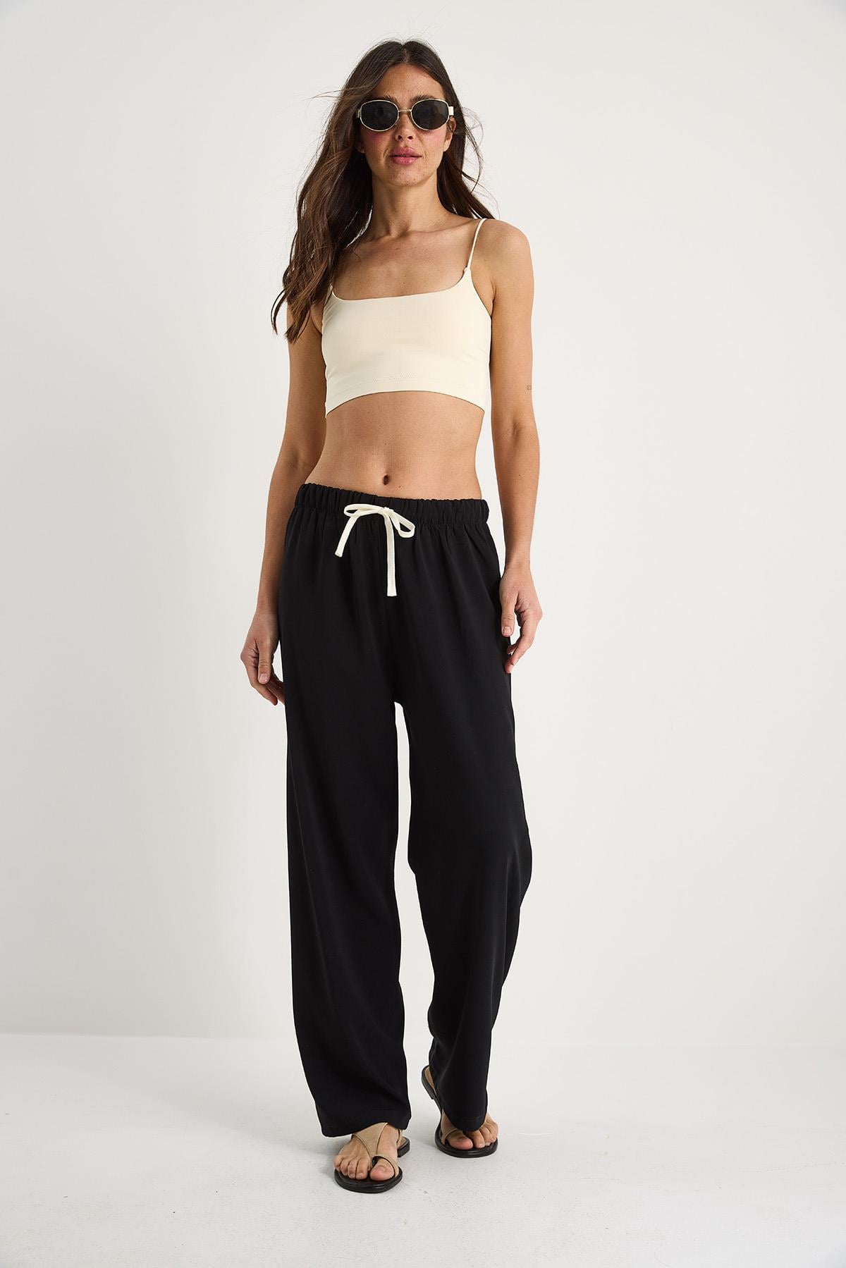 Black‎ Pants