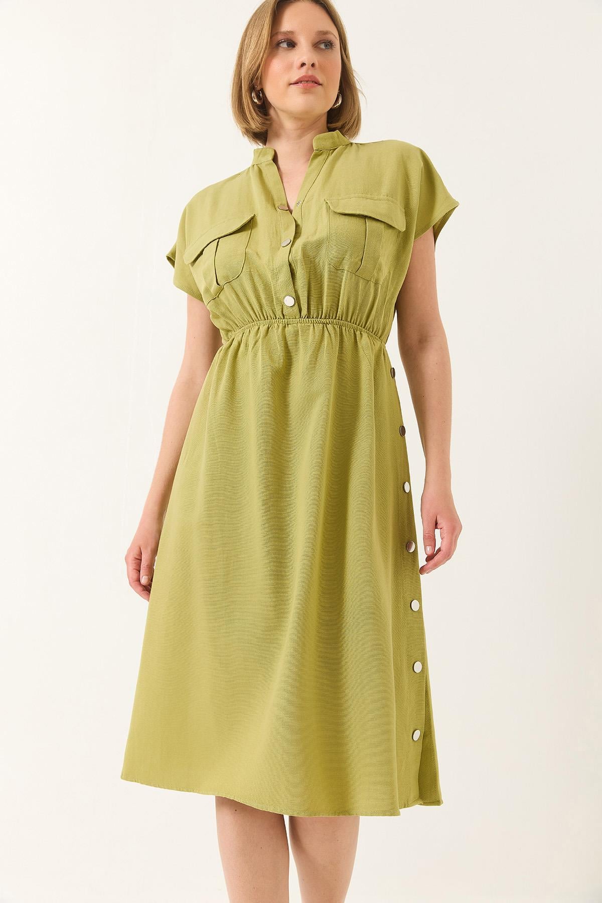 Green‎ Dress