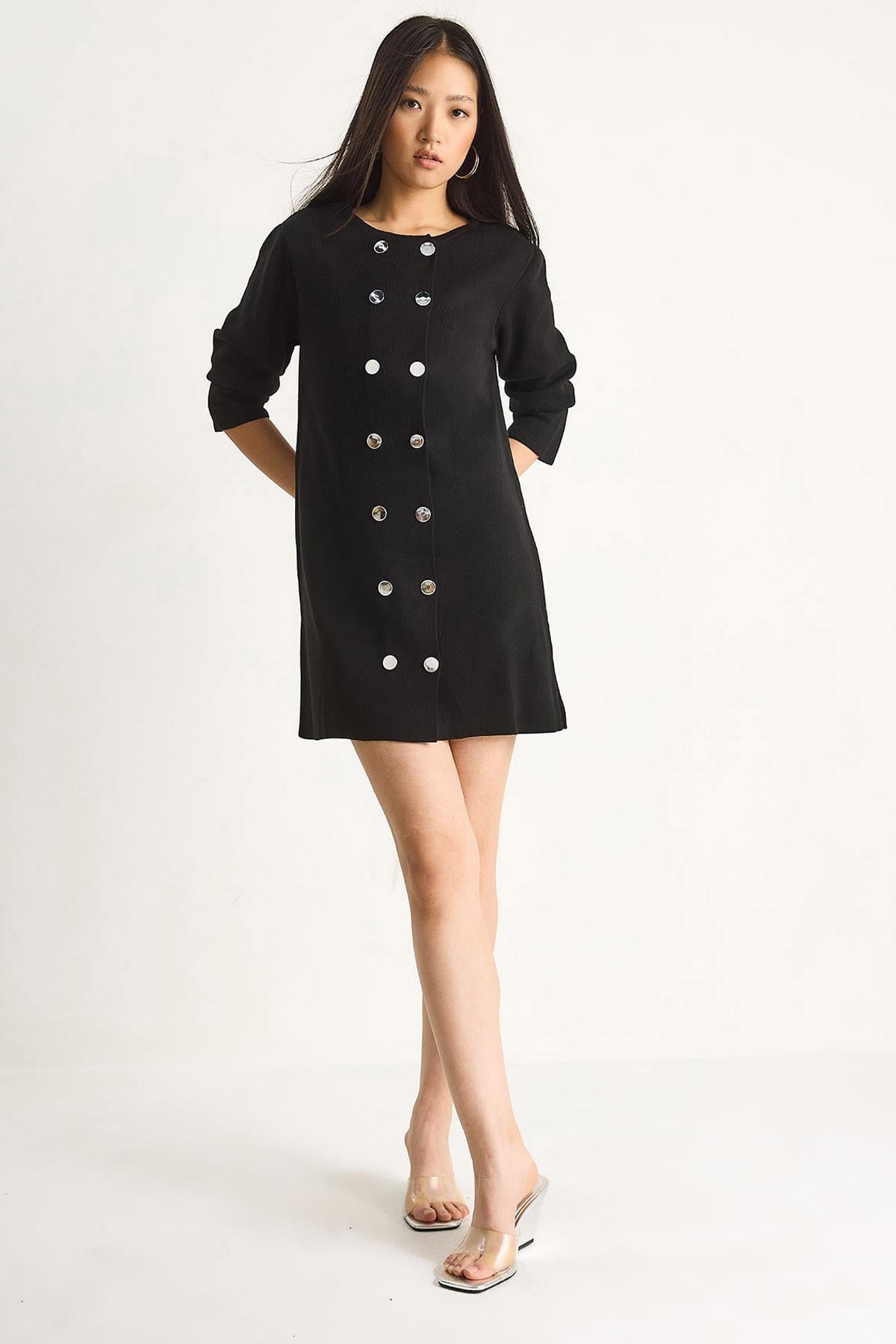 Black‎ Dress