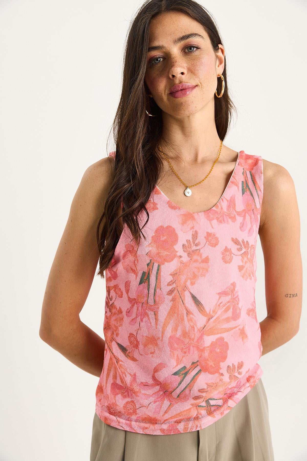 Pink‎ Blouse