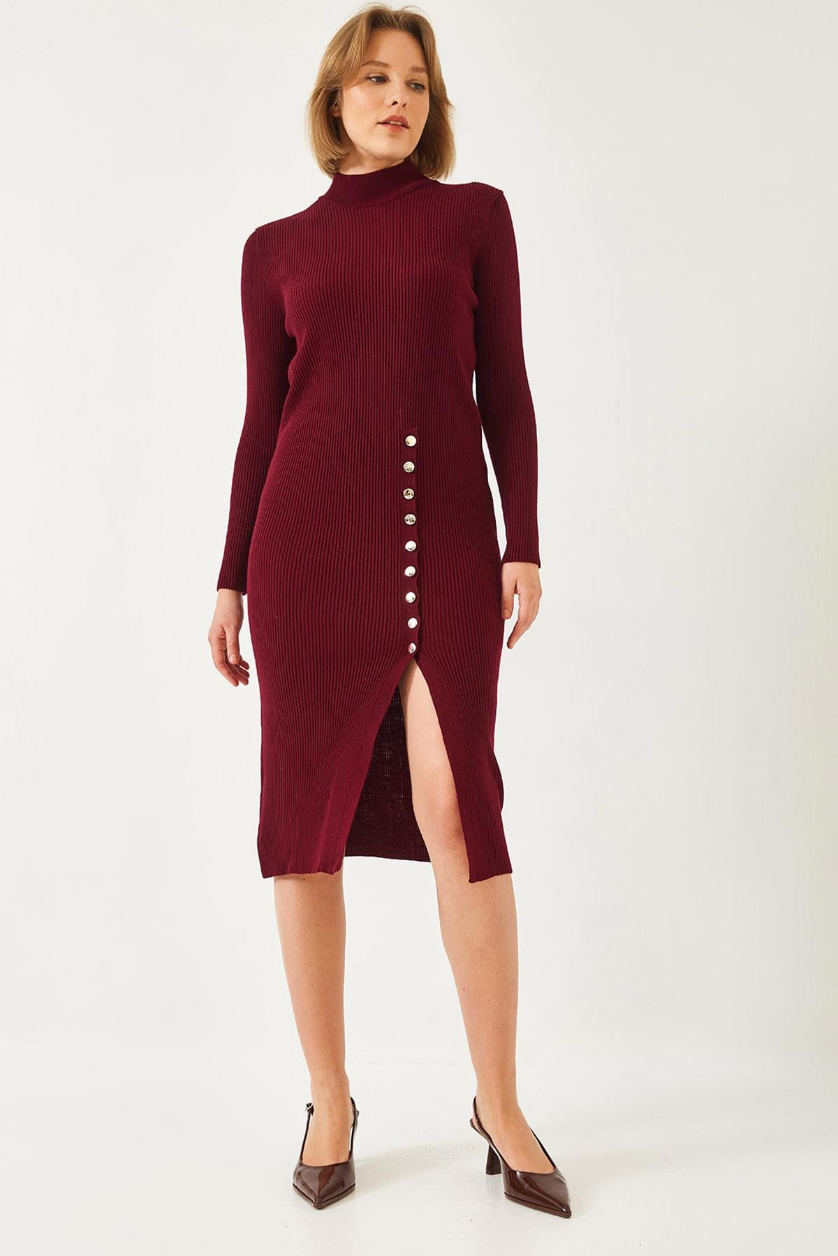 Red‎ Dress