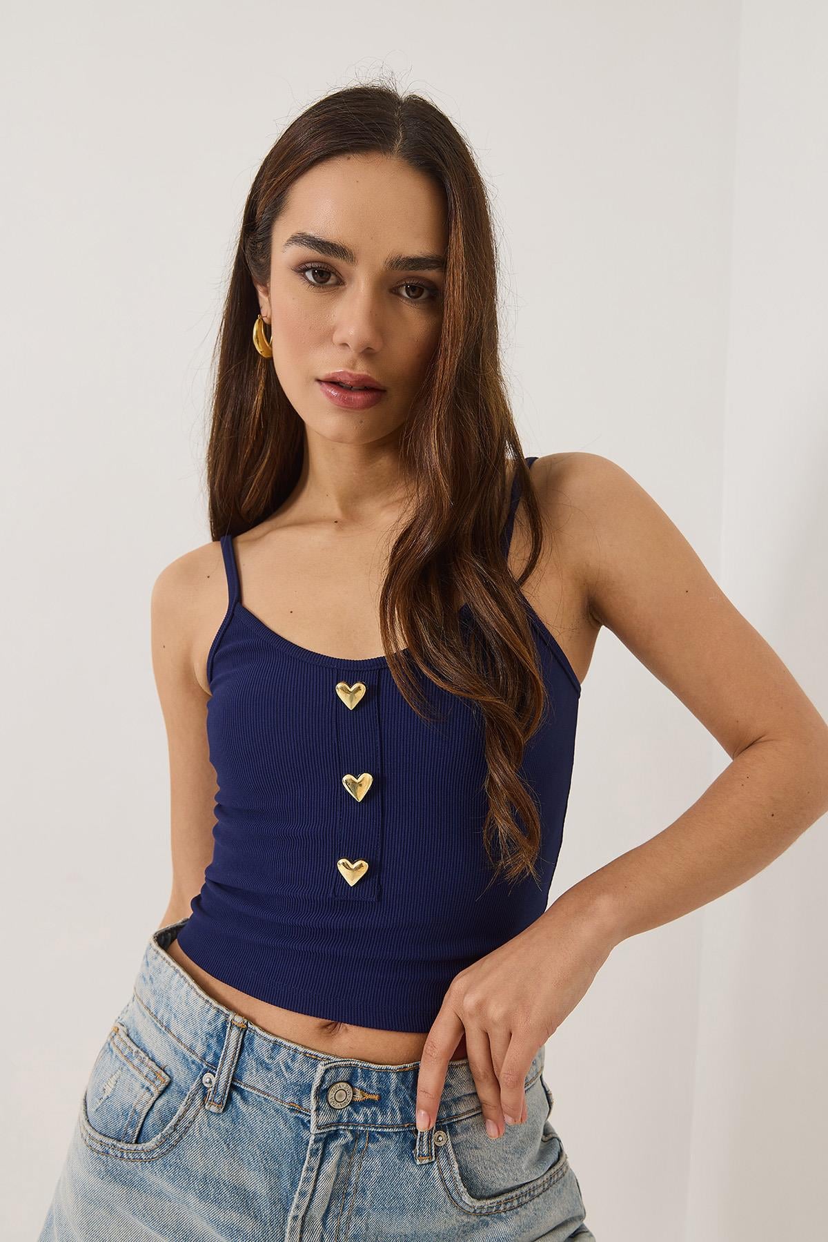 Blue‎ Undershirt