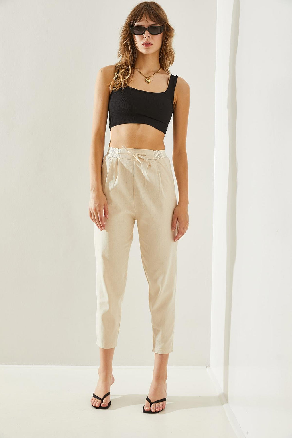 Cream‎ Pants
