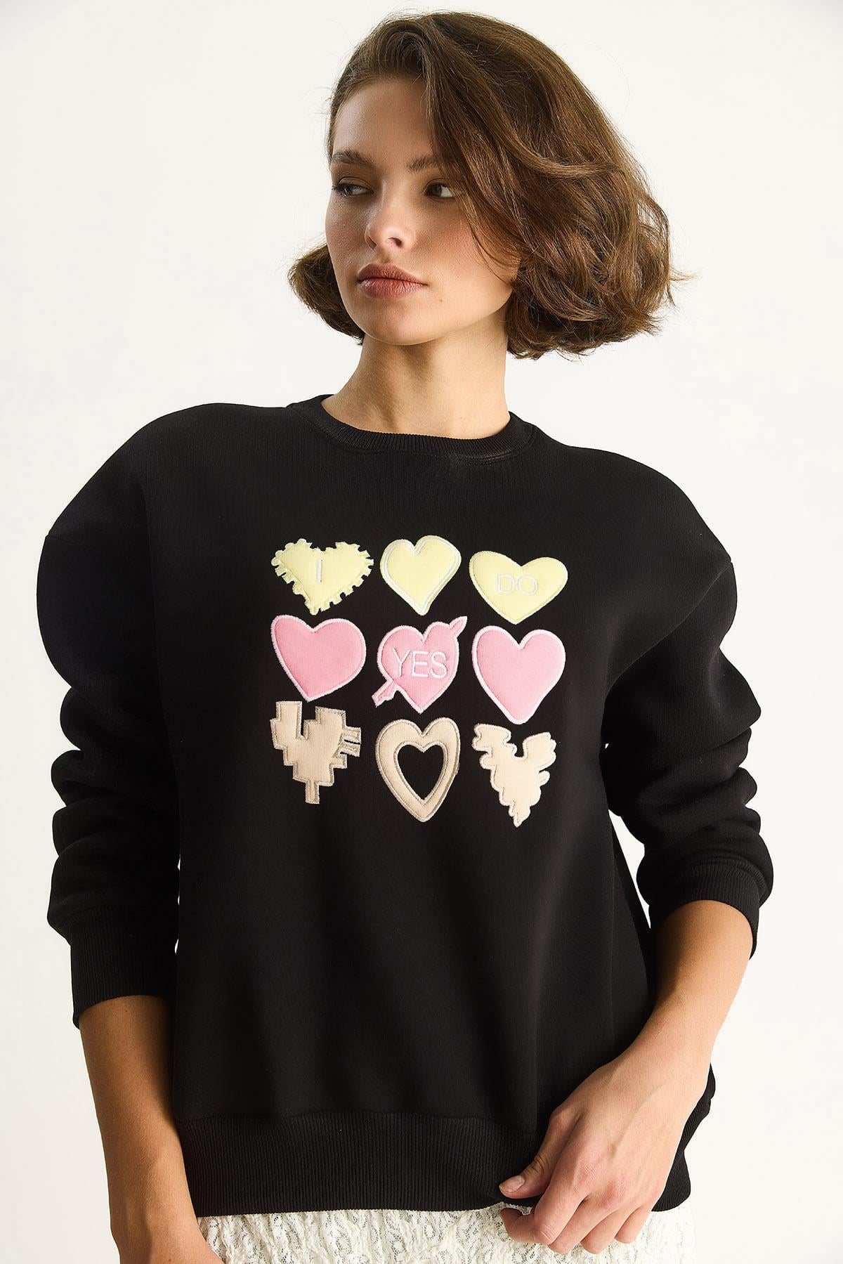 Black‎ T-Shirt