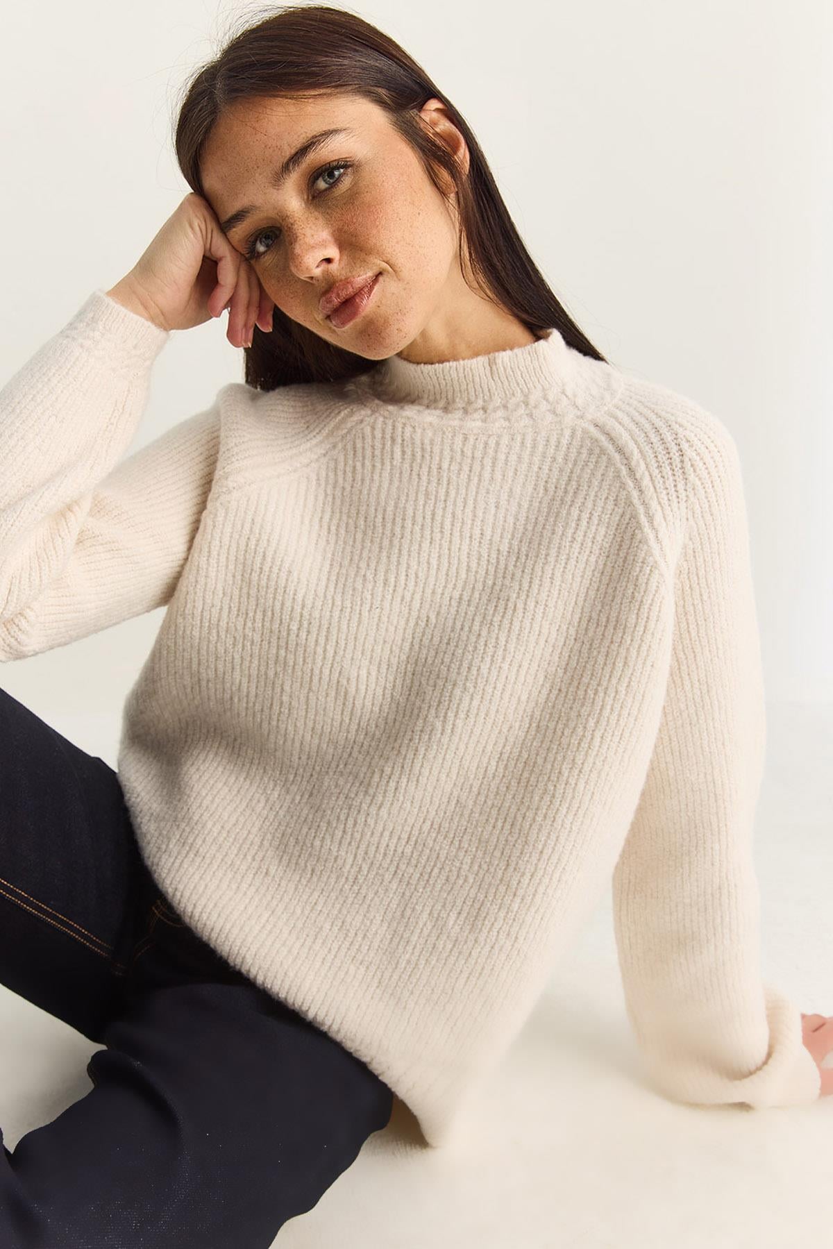 Women's Cream Sweater