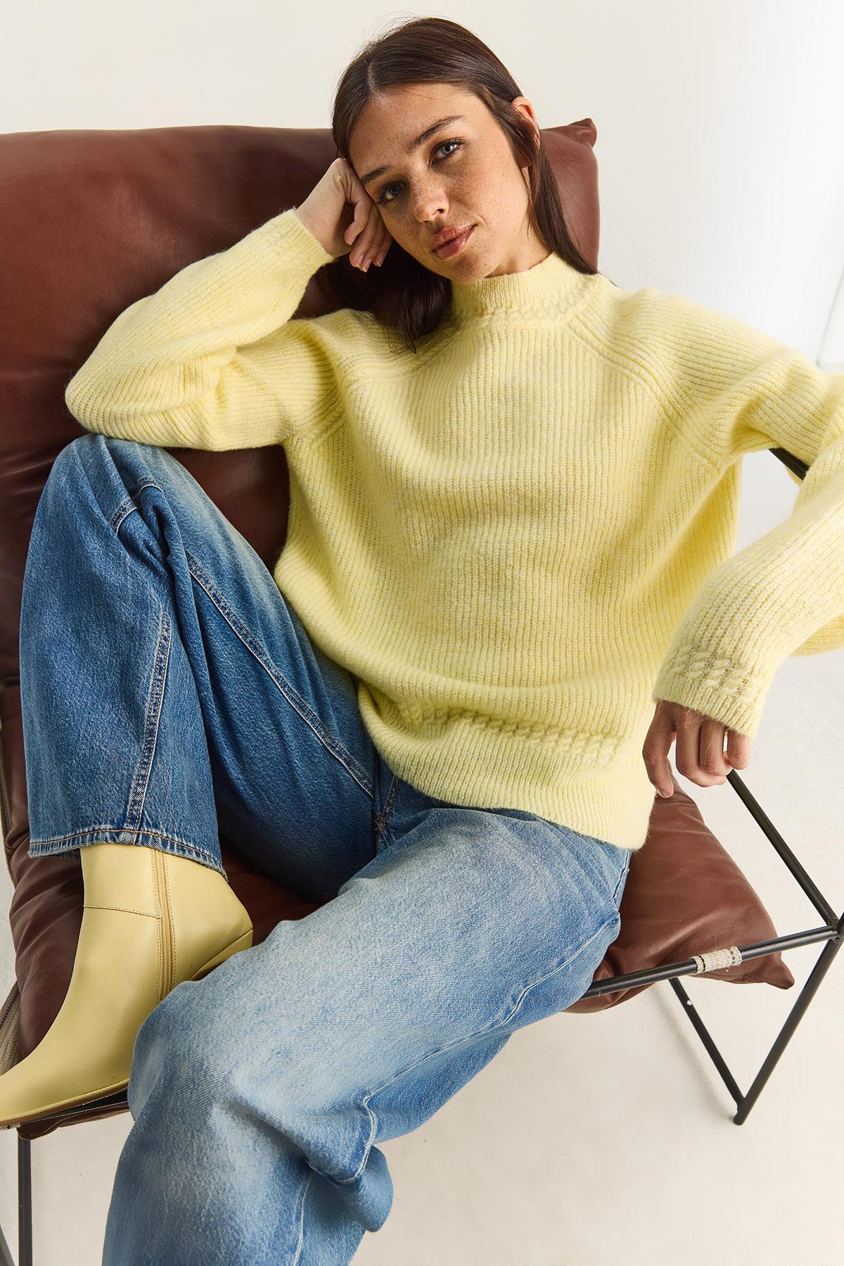 Women's Yellow Sweater