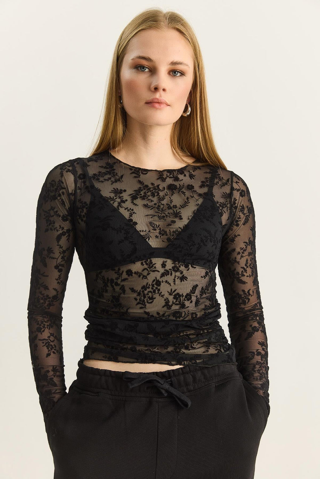 Black‎ Blouse