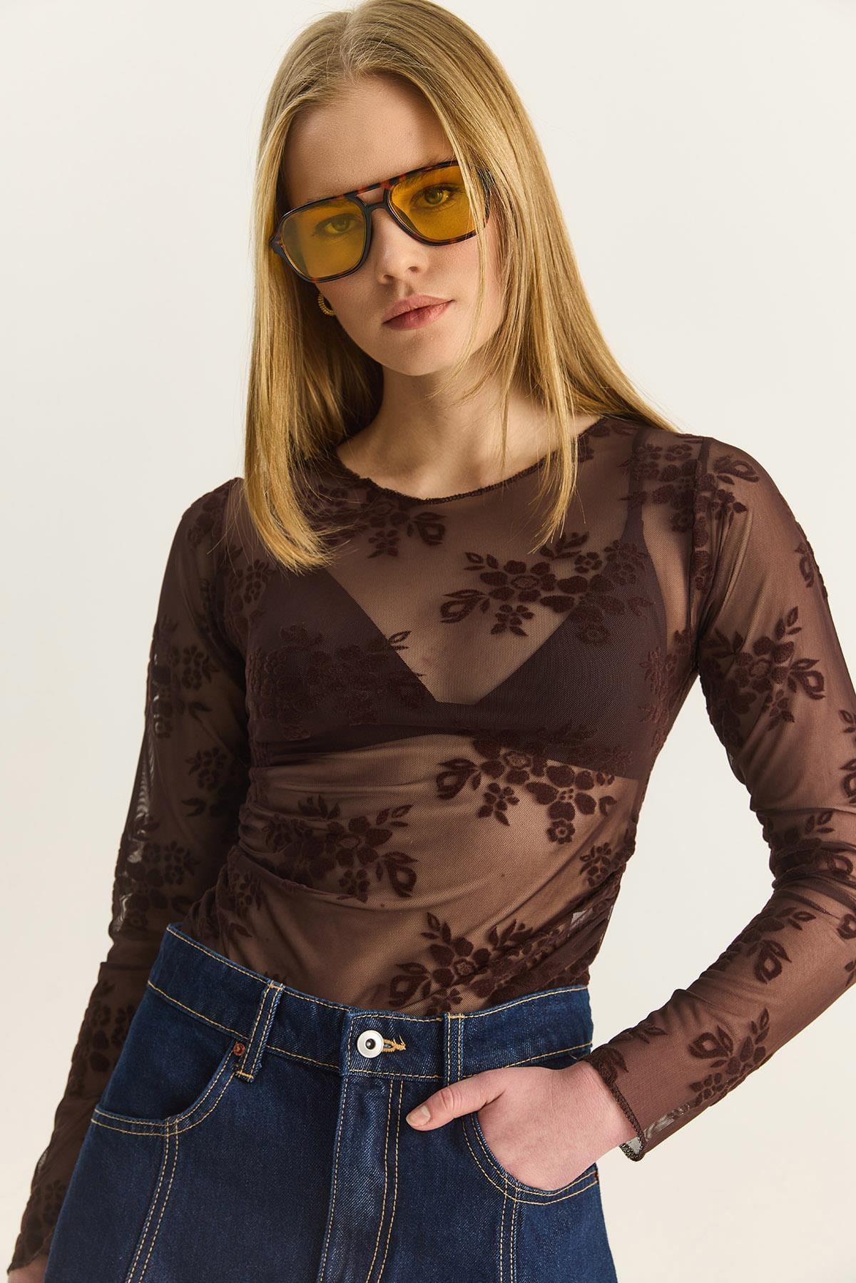 Brown‎ Blouse