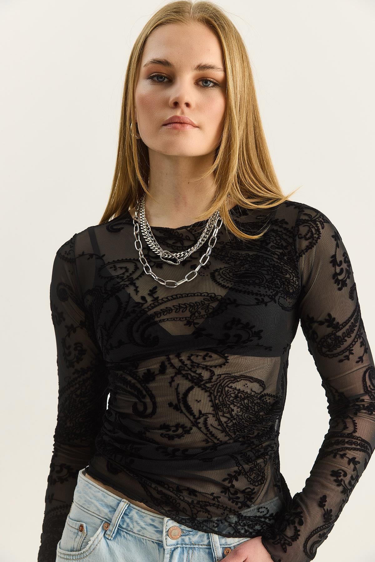Black‎ Blouse