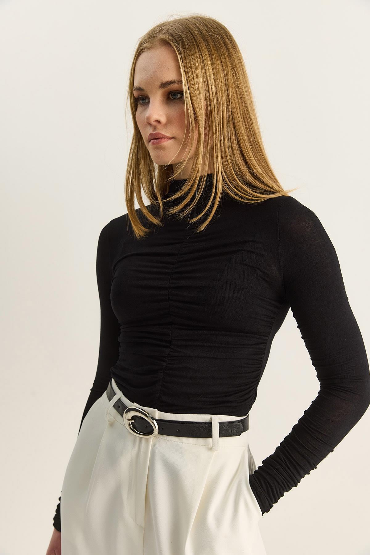 Black‎ Blouse