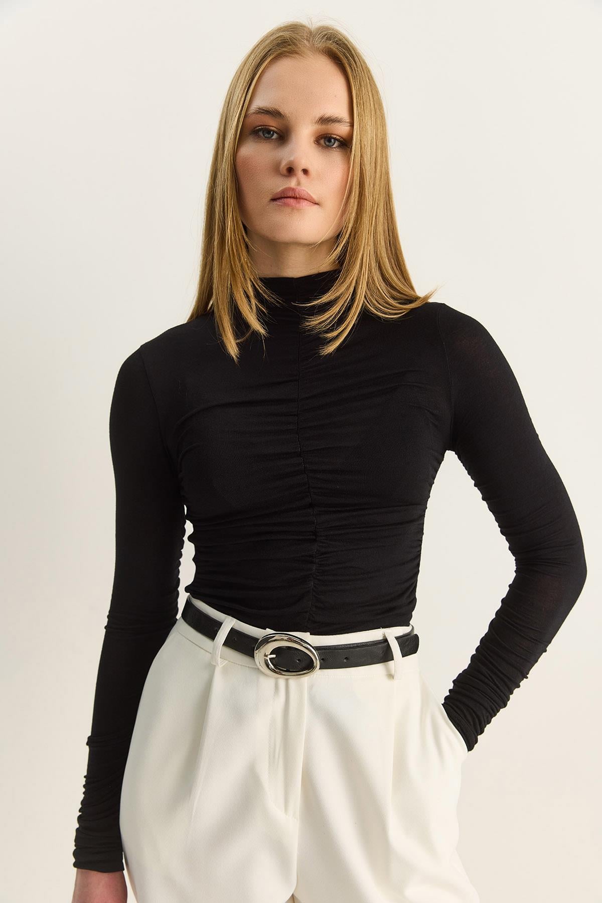 Black‎ Blouse