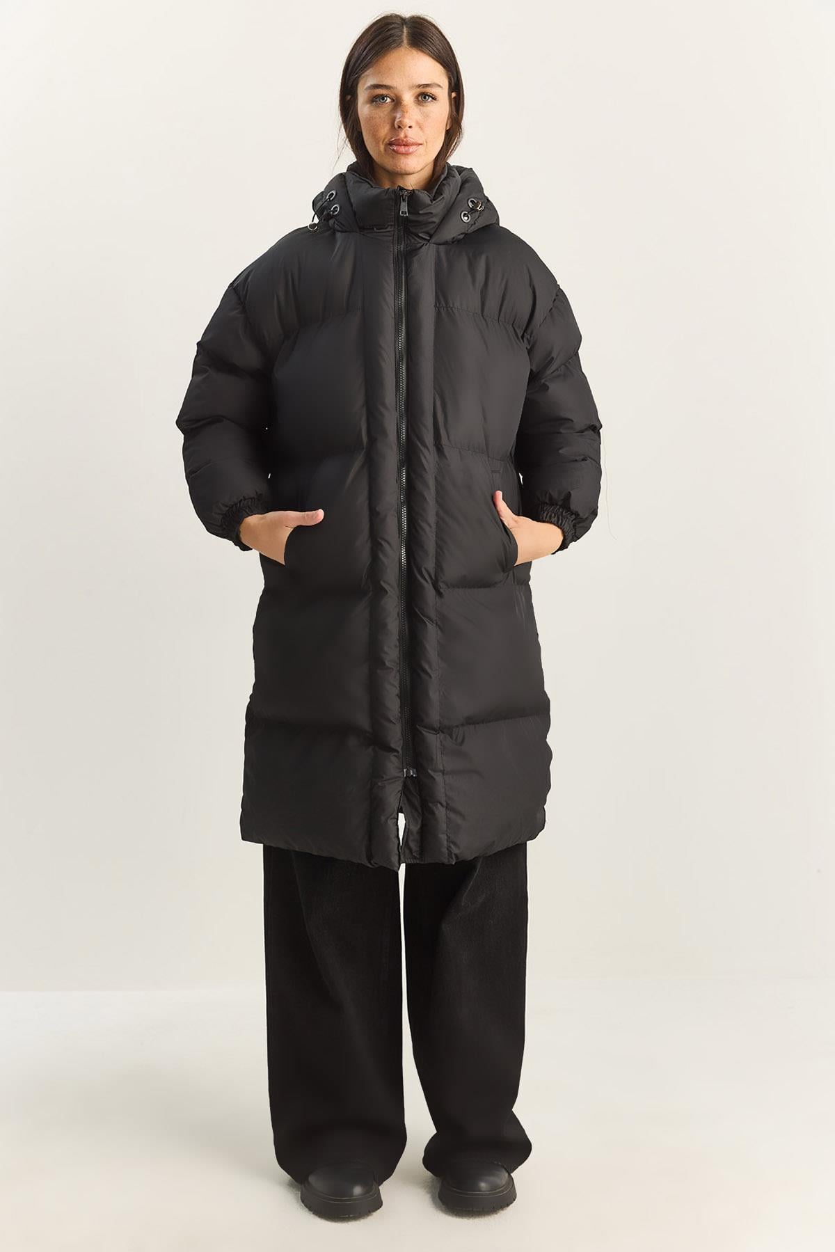 Black‎ Hoodie