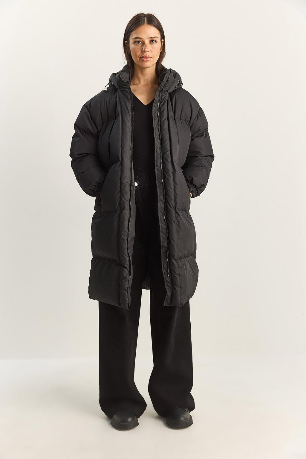 Black‎ Hoodie