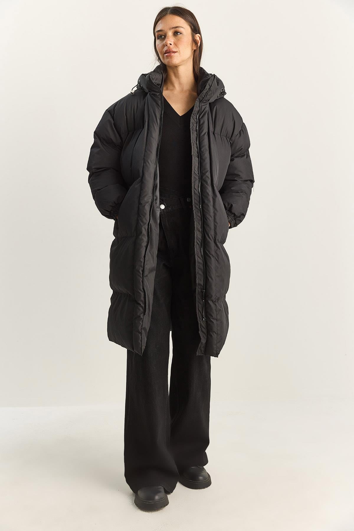 Black‎ Hoodie