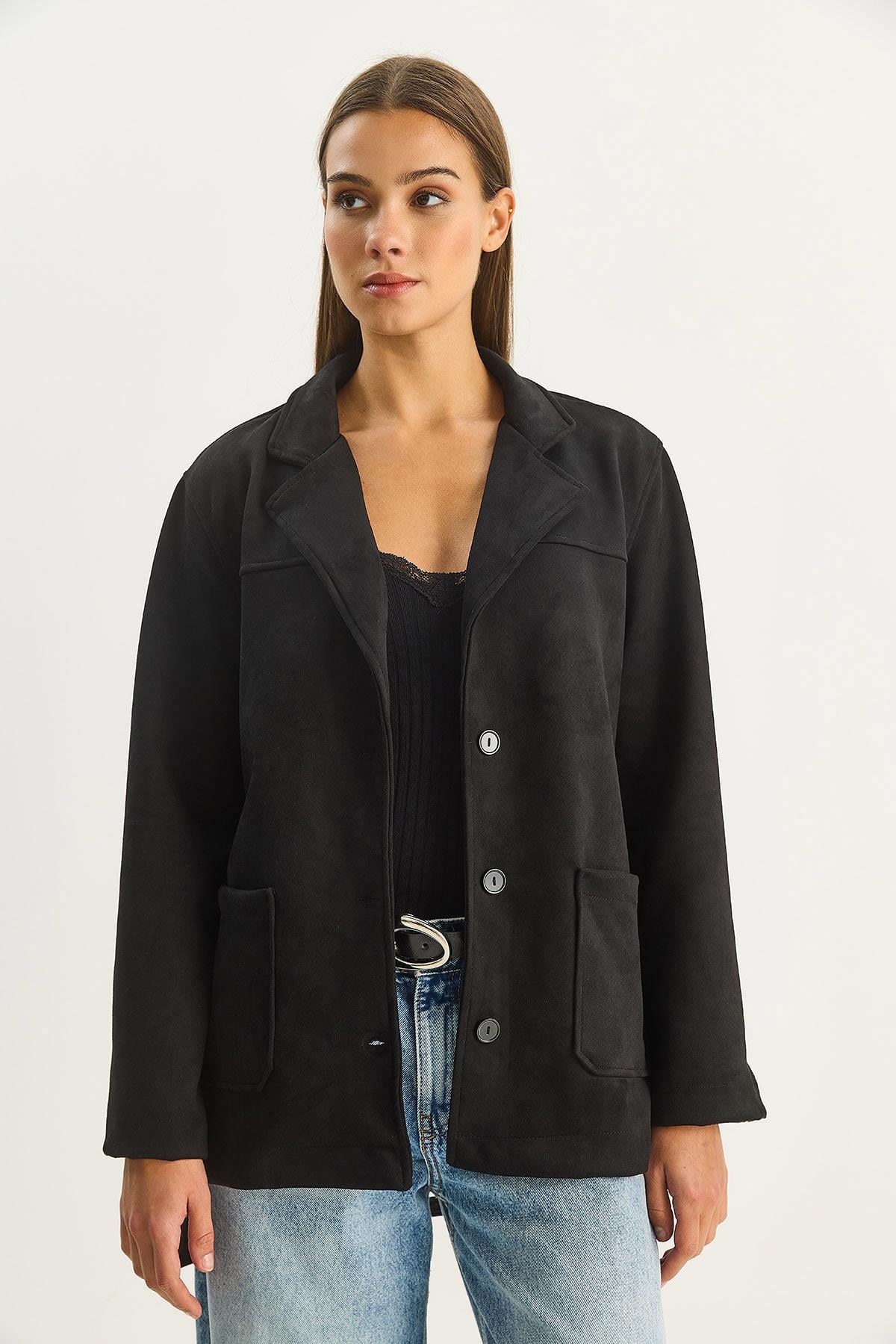 Black‎ Jacket