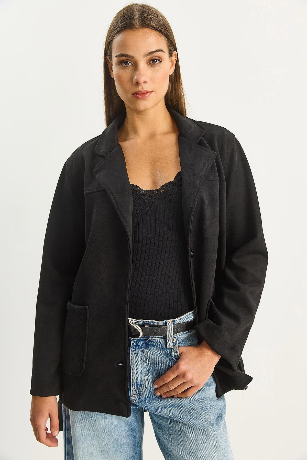 Black‎ Jacket