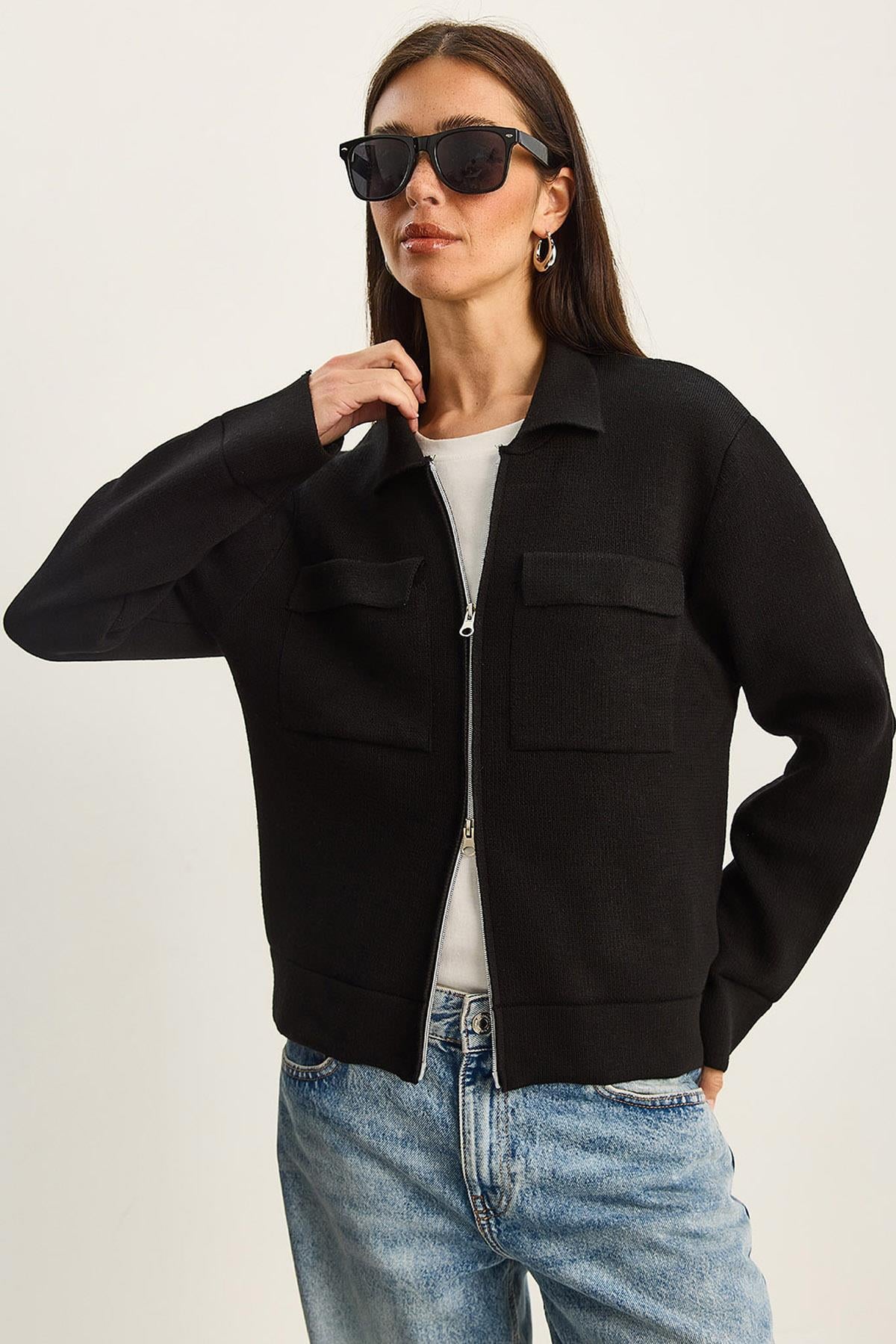 Black‎ Jacket