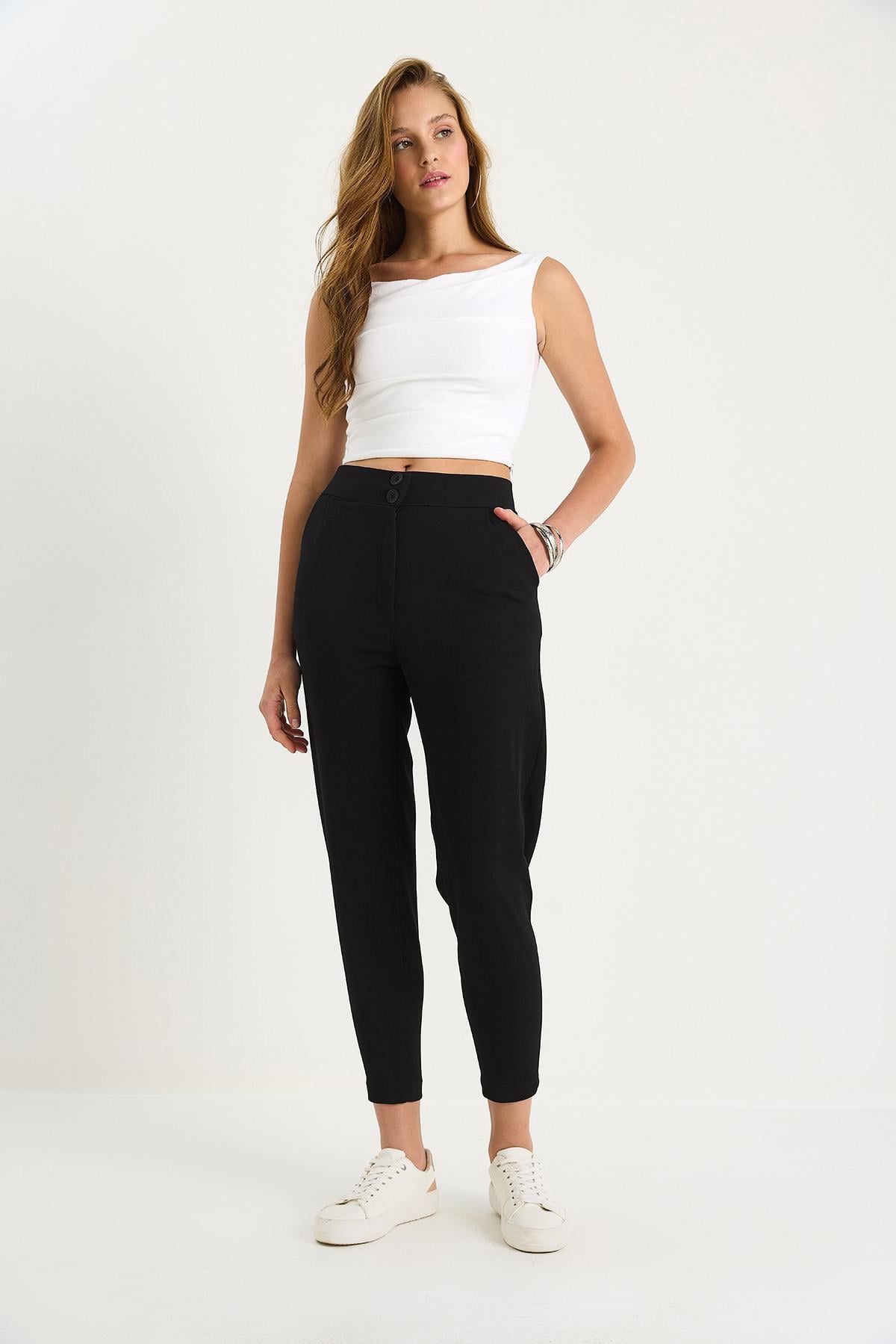 Black‎ Pants