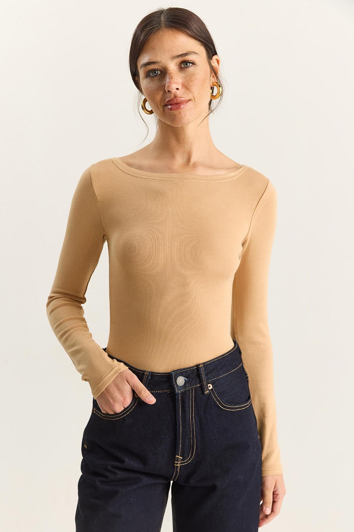 Beige‎ Blouse