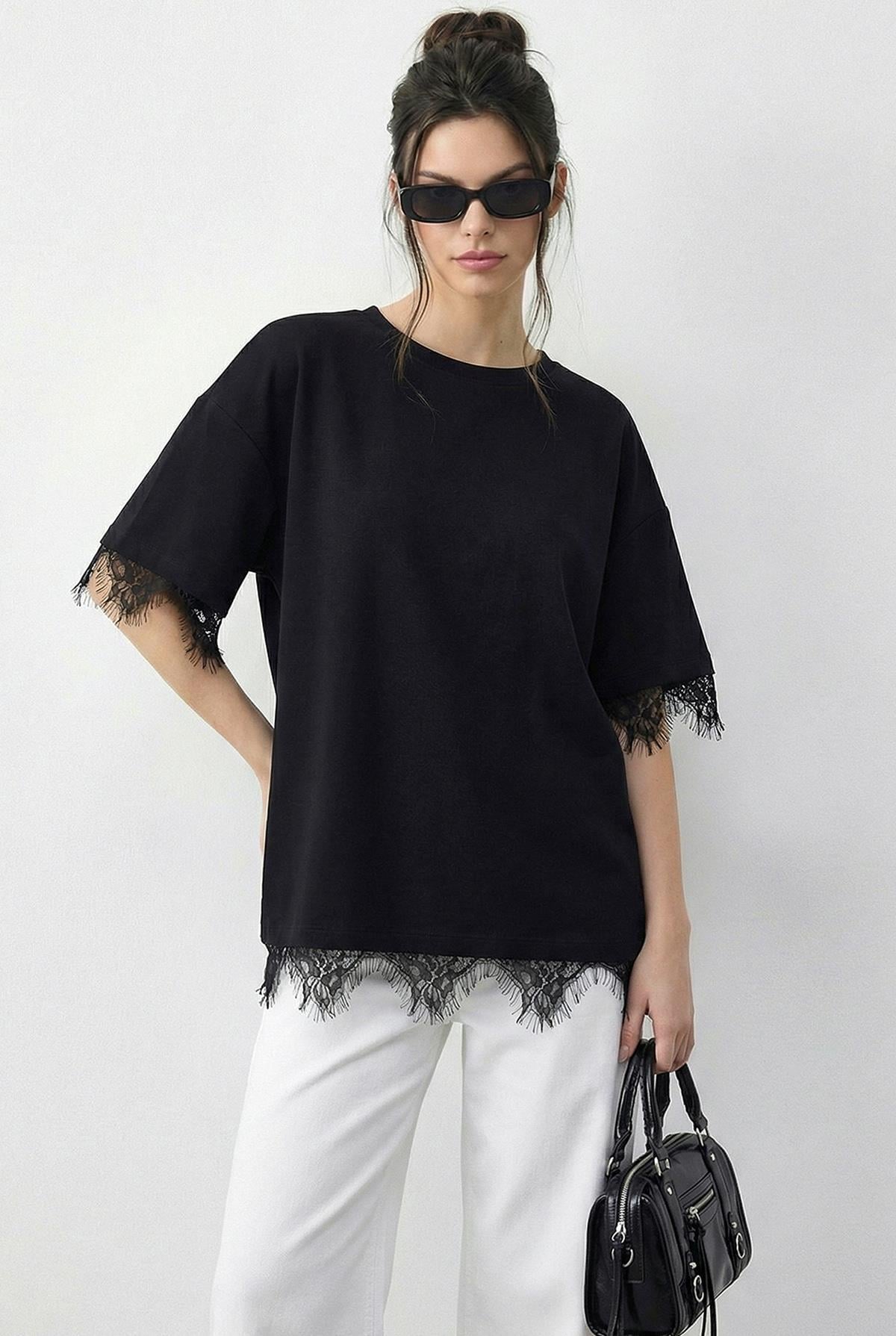 Black T-Shirt