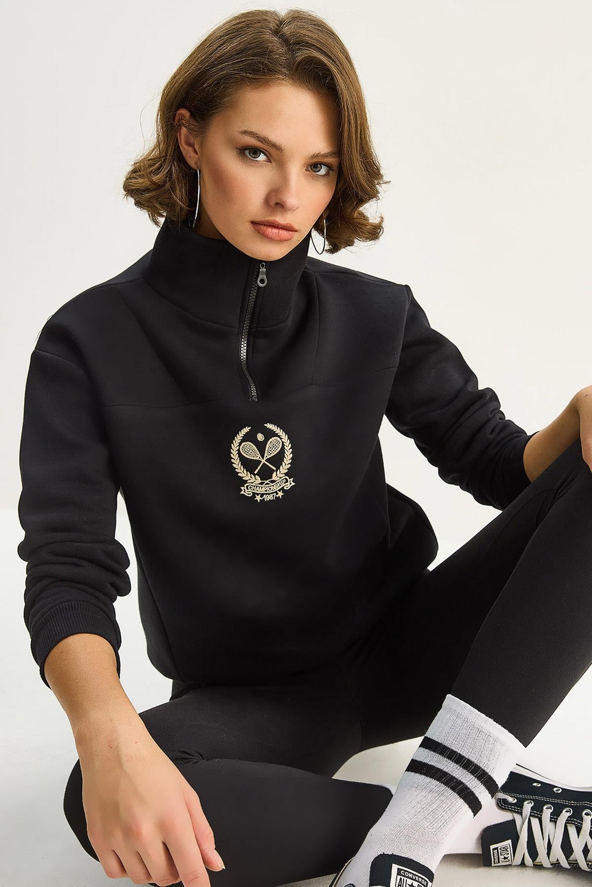 Black‎ T-Shirt