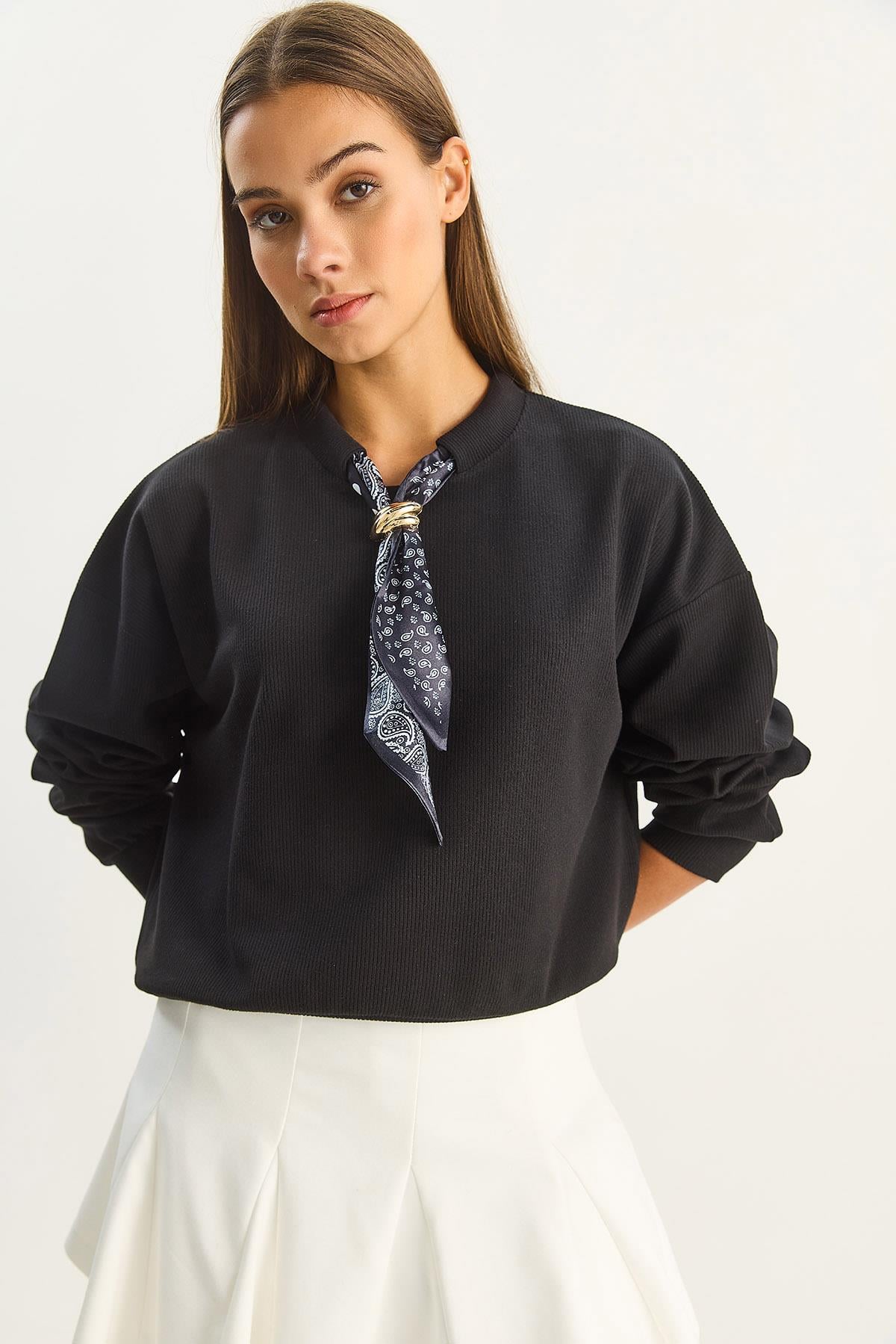 Black‎ T-Shirt