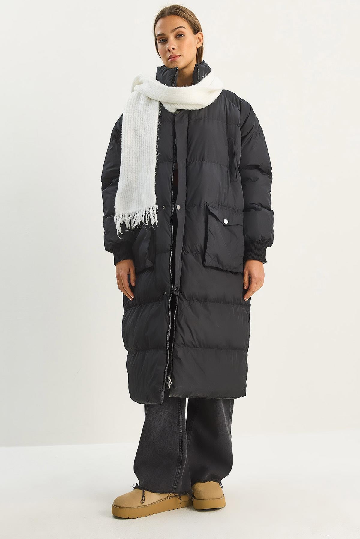 Black‎ Jacket