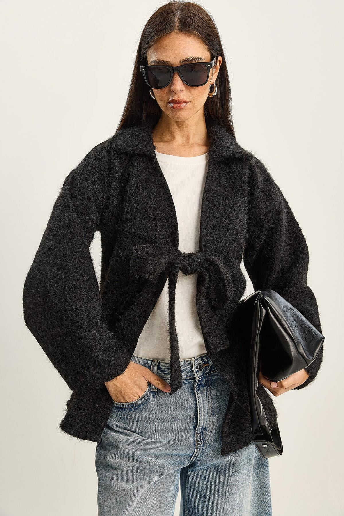 Black‎ Jacket