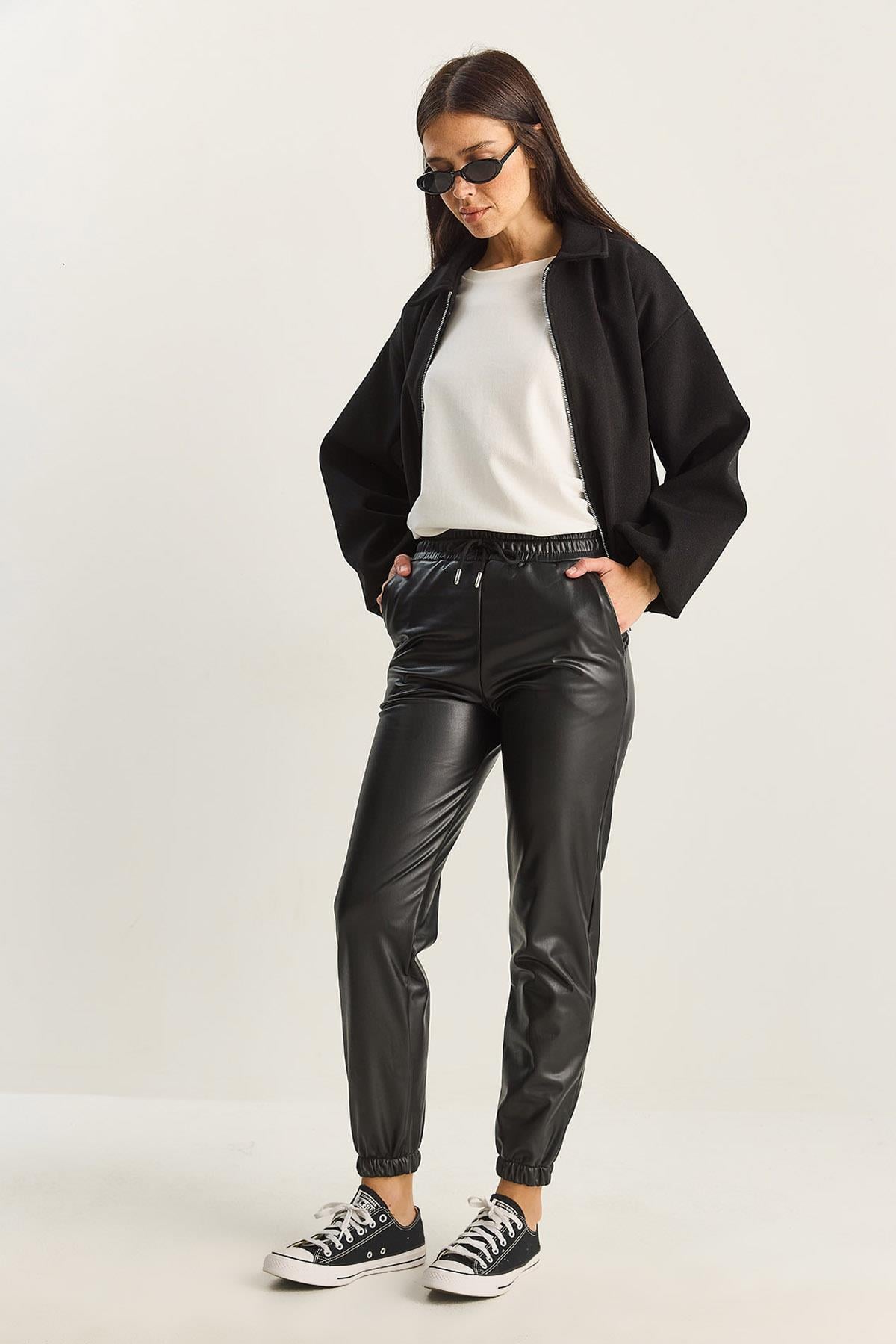 Women's Faux Leather Trousers with Fur Lining, Elastic Waistband and Pocket Details 1548 60282042 - Black