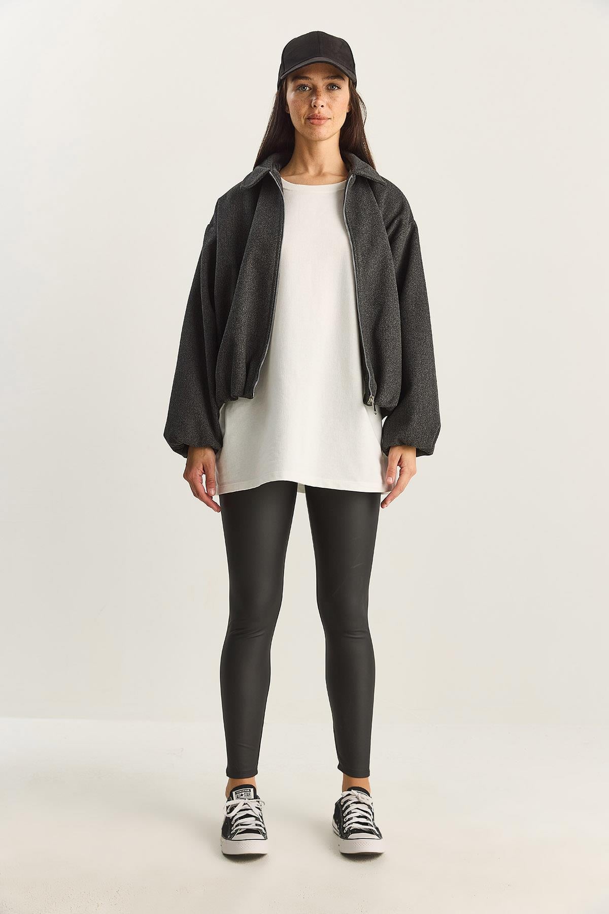 Women's High-Waisted, Elasticated, Matte Faux Leather Leggings with Fur Lining 1545 60282041 - Black