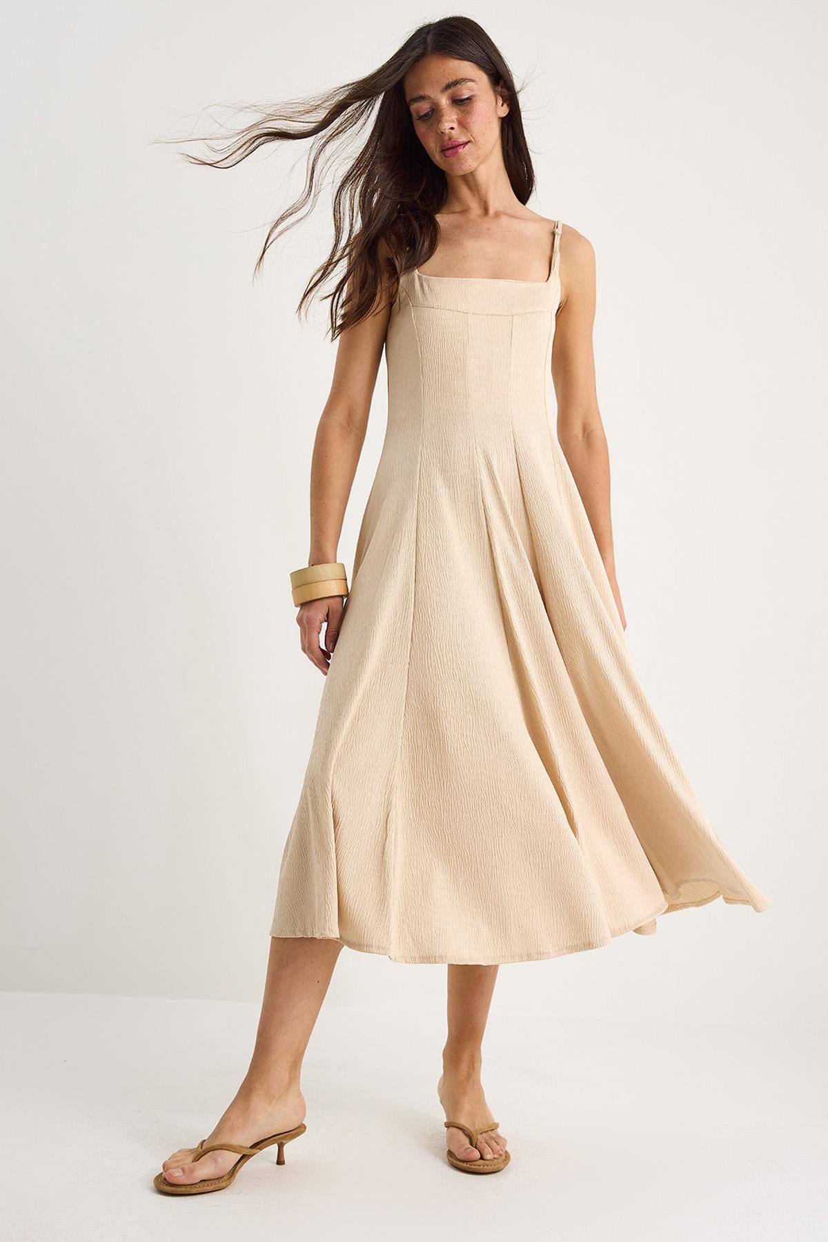 Beige‎ Dress