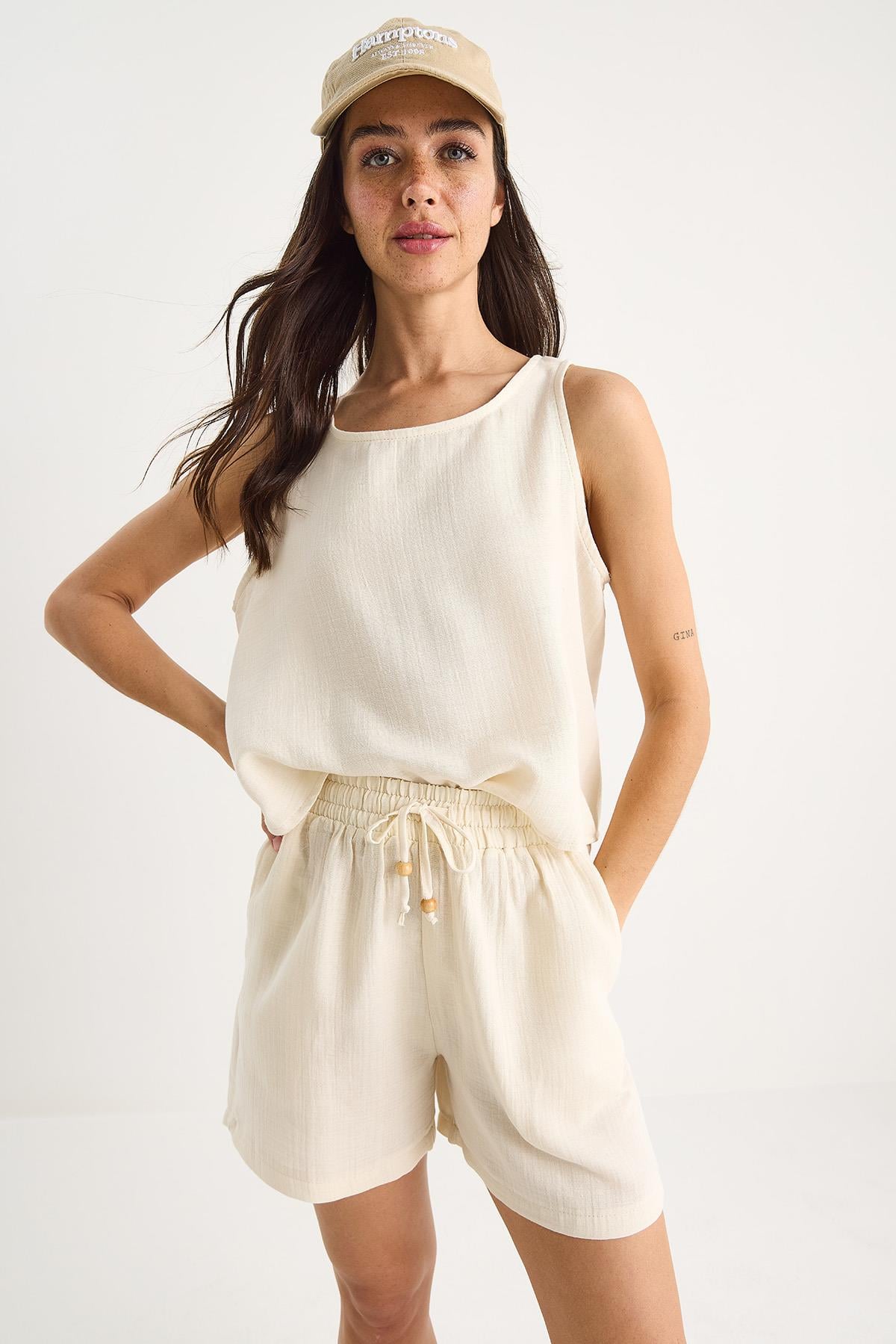Beige‎ Outfit Set