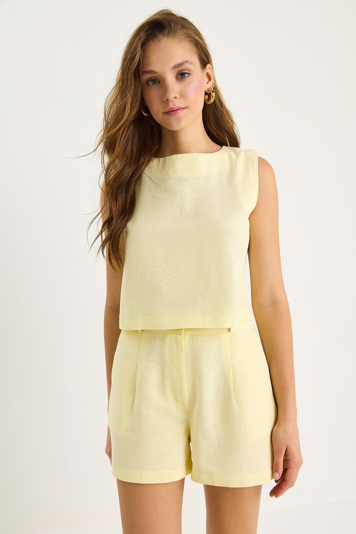 Yellow‎ Outfit Set