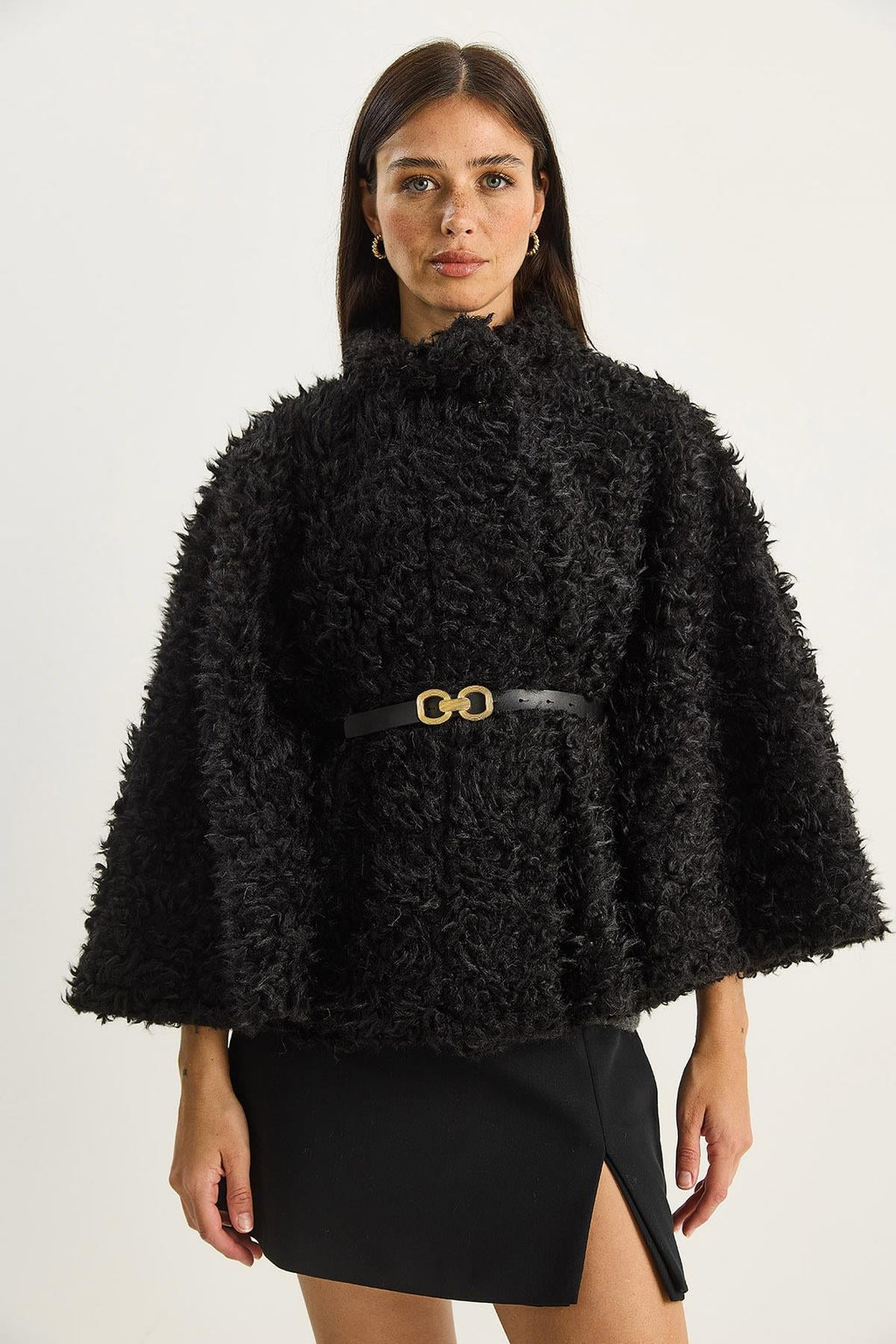 Black‎ Poncho