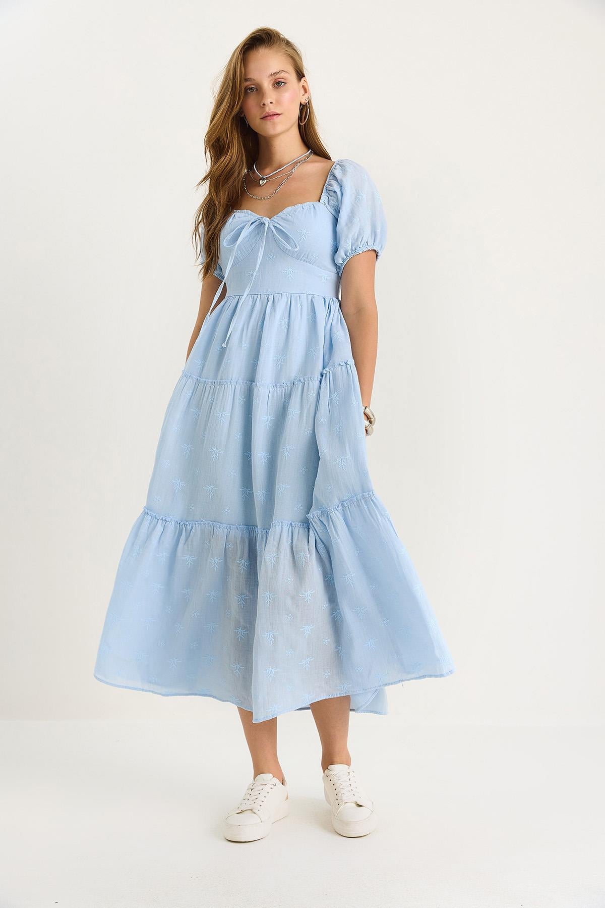 Blue‎ Dress