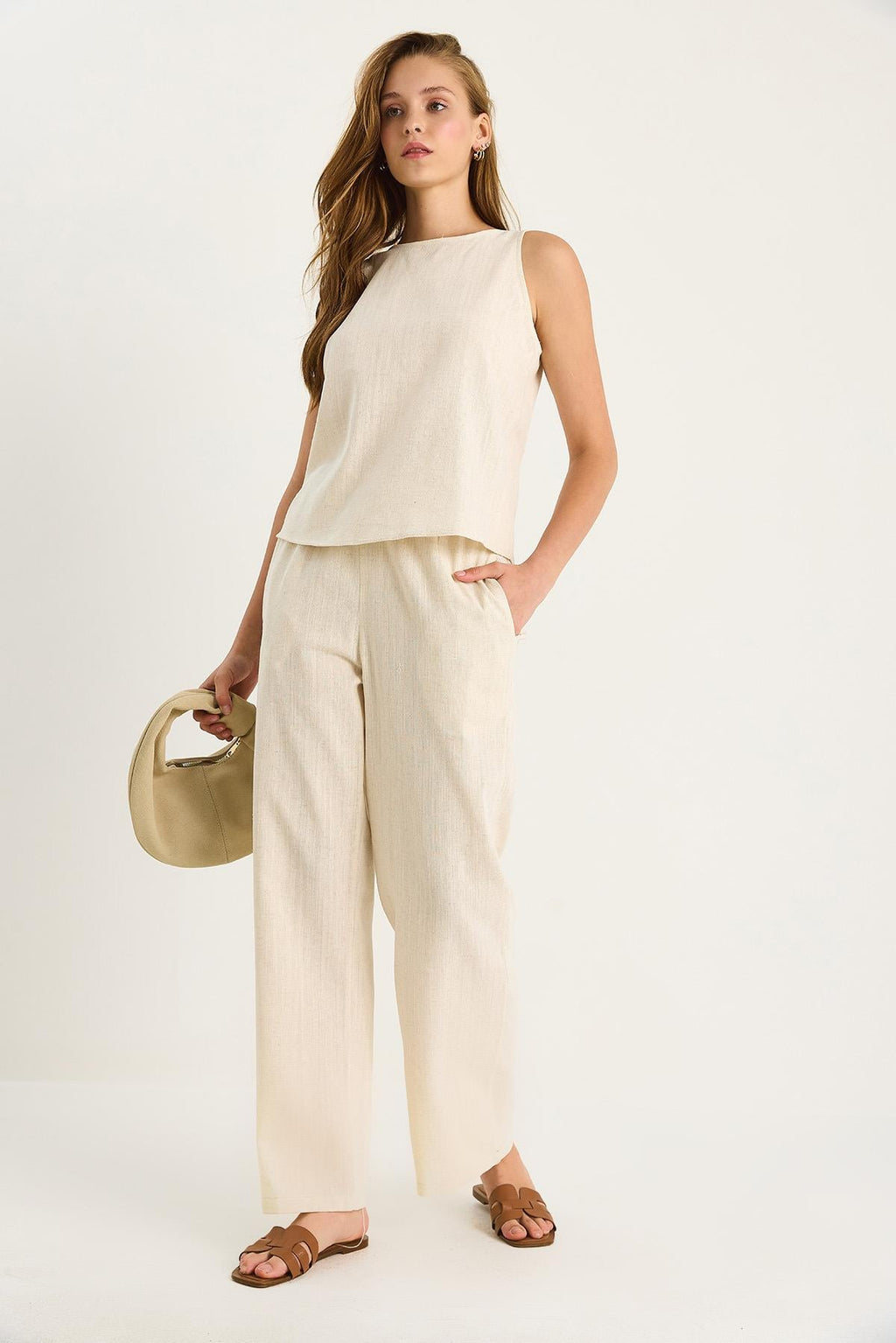 Cream‎ Outfit Set